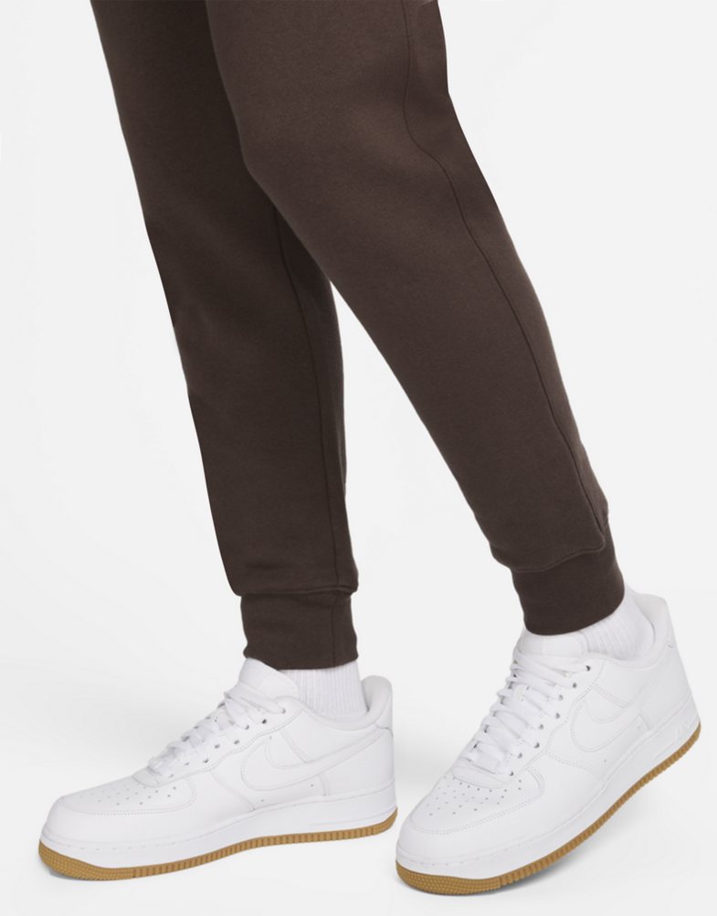 NIKE   SPODNIE SPORTSWEAR CLUB FLEECE BV2671-237 Brązowy