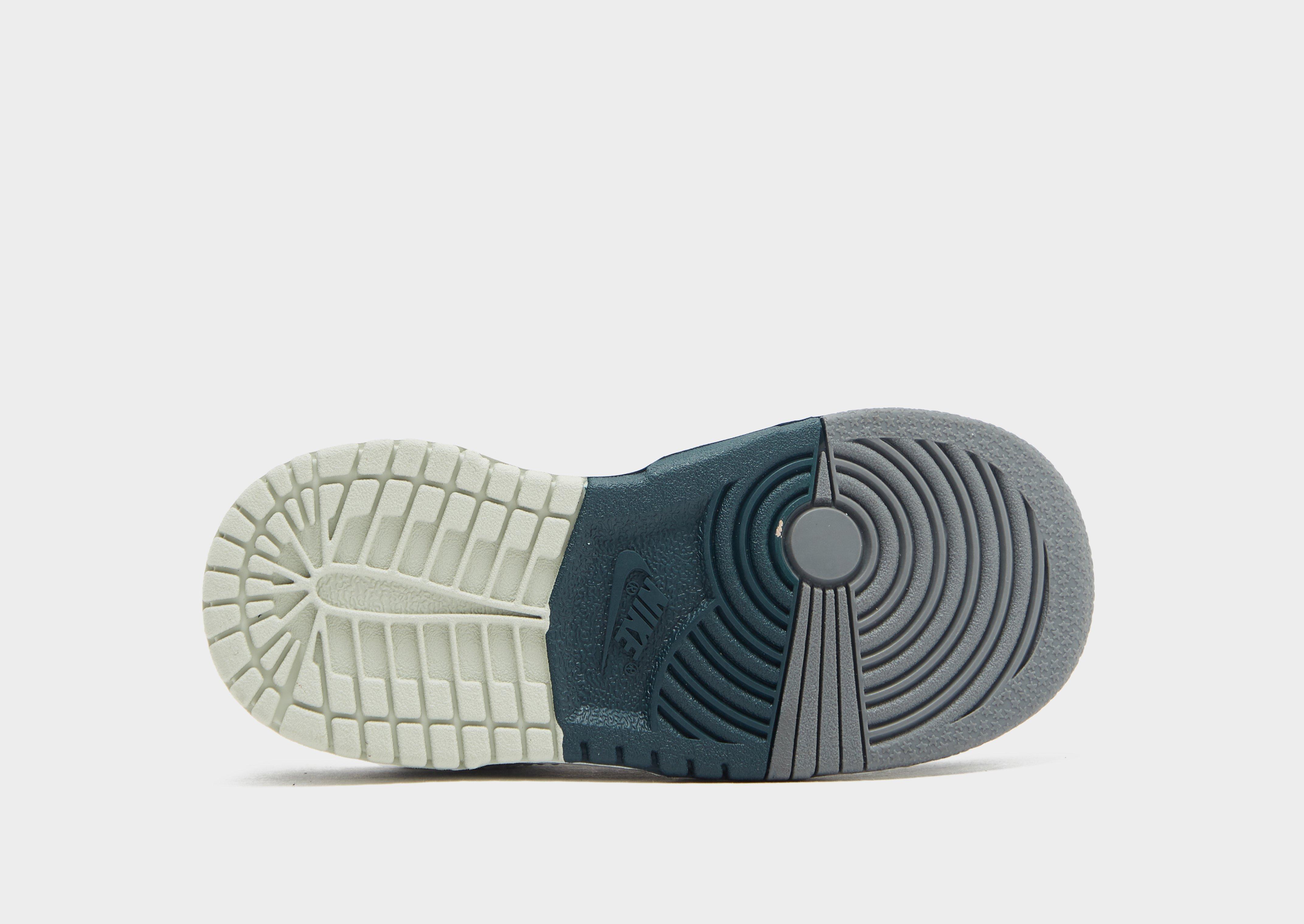 Detské tenisky NIKE DUNK LOW  FB9107-300 Šedá