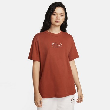 Дамска тениска NIKE ТЕНИСКА NSW TEE BF PRNT SWSH