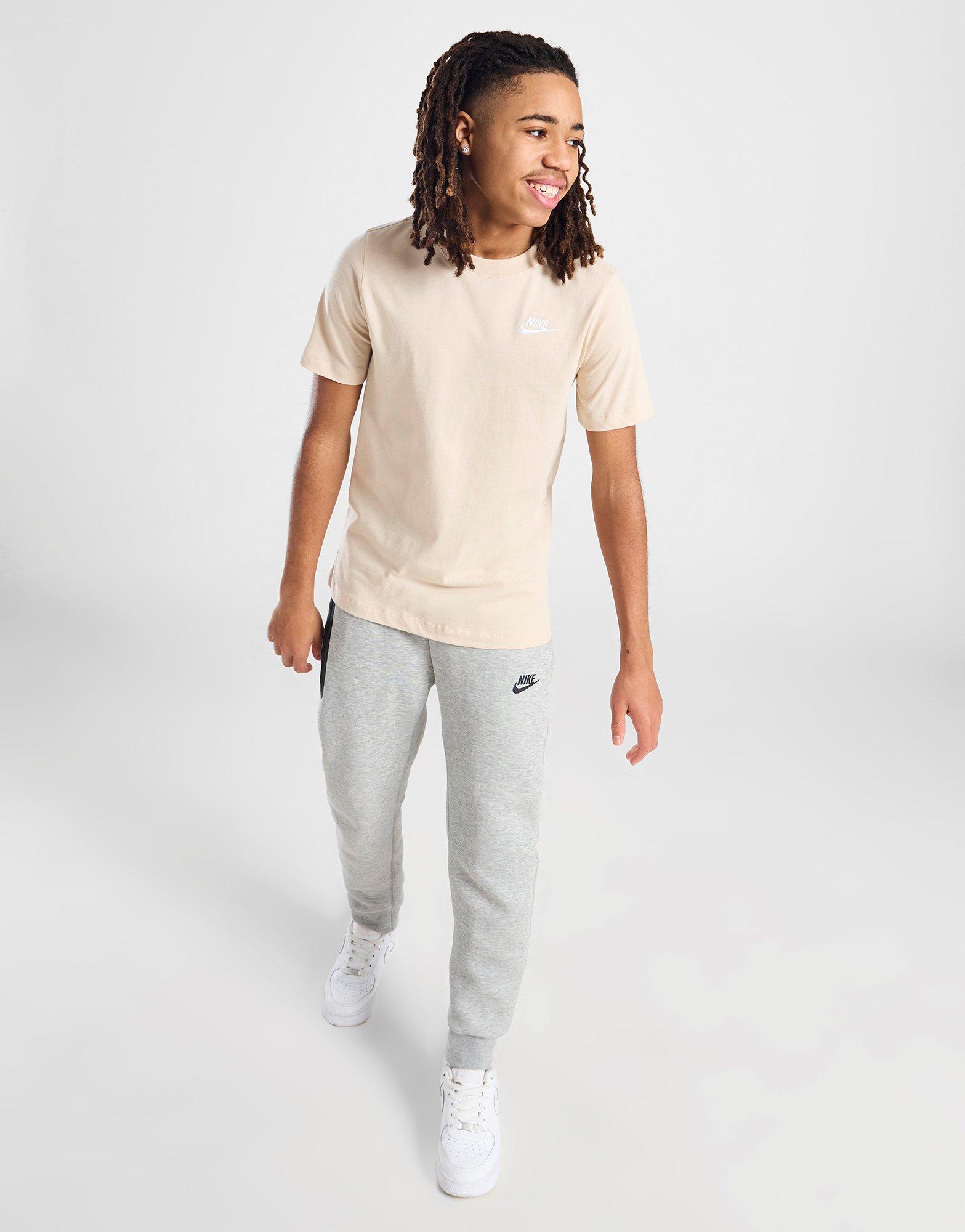 Детска тениска NIKE ТЕНИСКА NIKE SPORTSWEAR BOY AR5254-126 Бежов