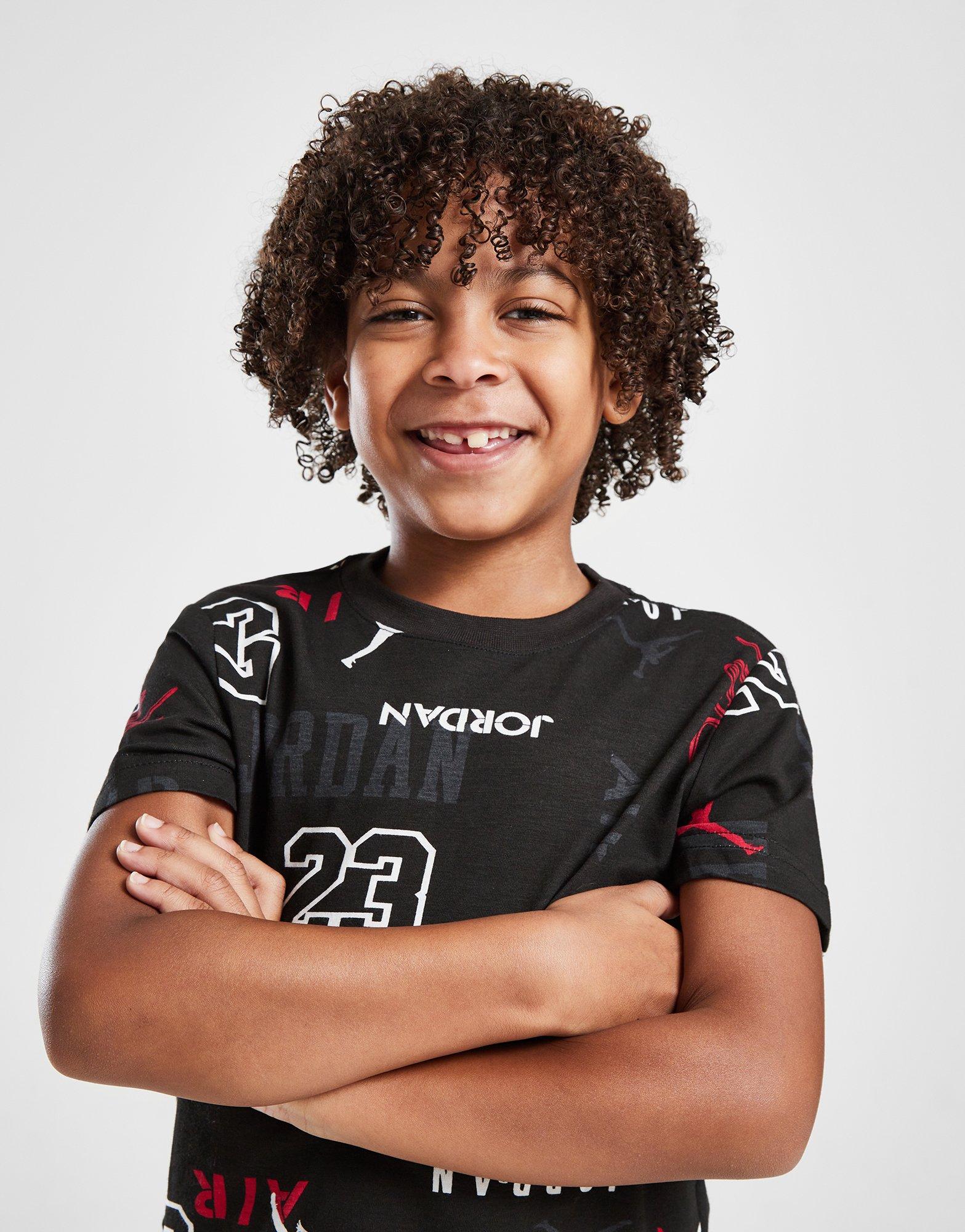 Gyerek melegítőszett JORDAN SZETT AOP T/SHT BLK/WHT 85D051-023 Fekete