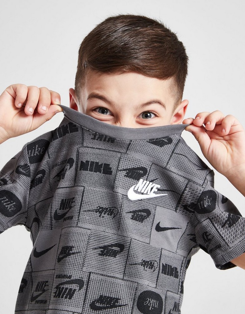 Дитячі спортивні костюми NIKE КОМПЛЕКТ AOP TEE/SHT BLK/GRY 86L773-023 Чорний