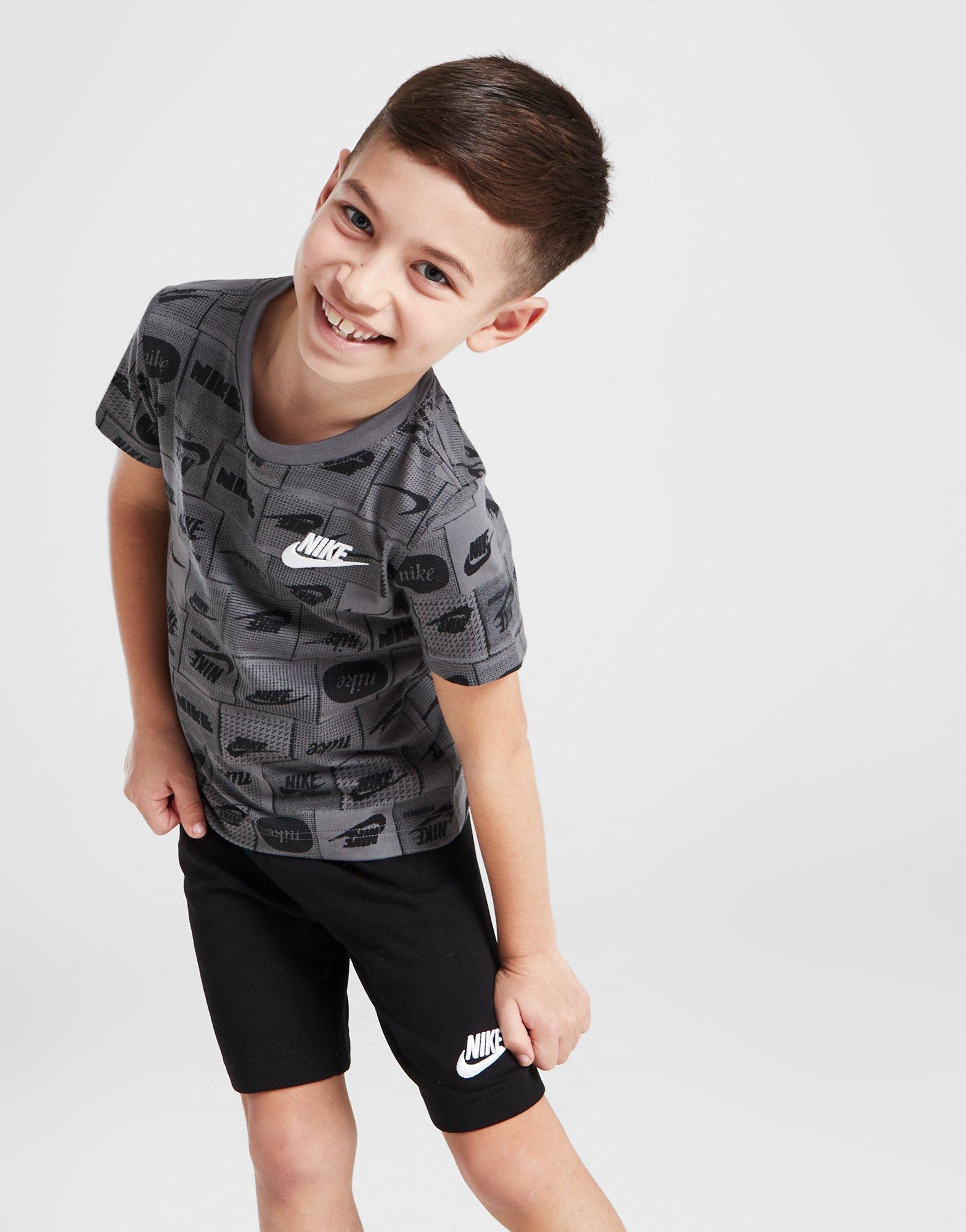 Gyerek melegítőszett NIKE SZETT AOP TEE/SHT BLK/GRY 86L773-023 Fekete