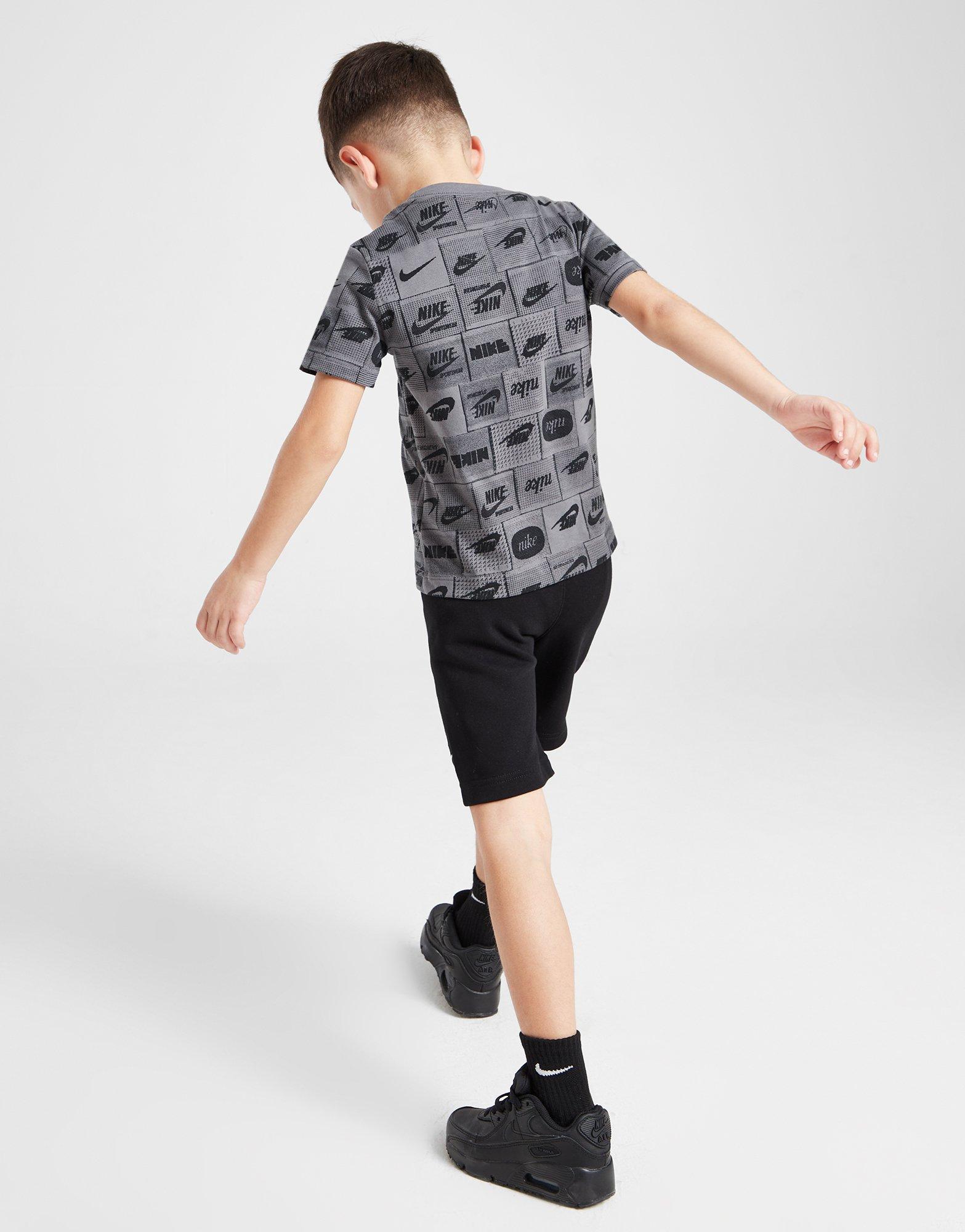 Gyerek melegítőszett NIKE SZETT AOP TEE/SHT BLK/GRY 86L773-023 Fekete