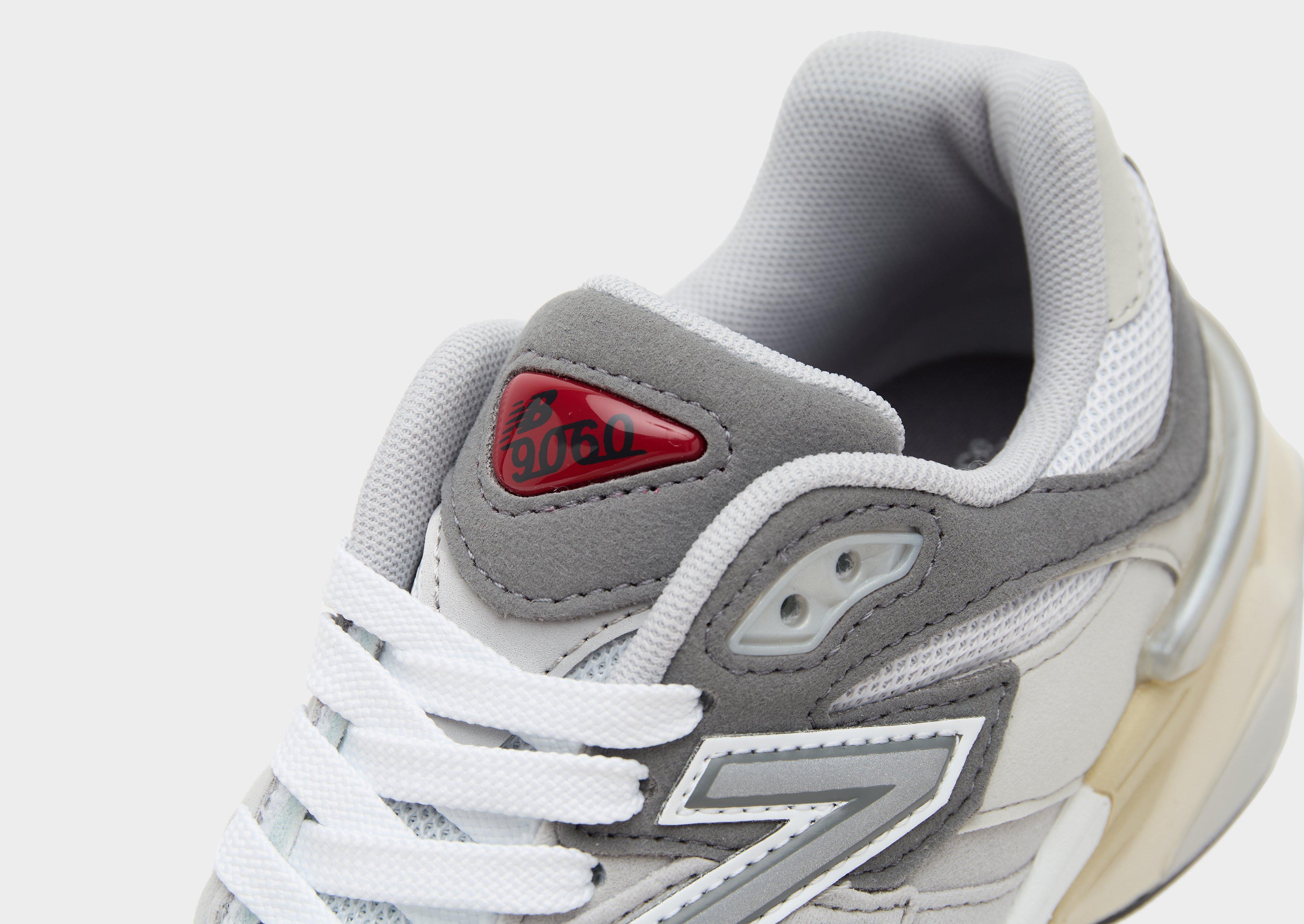 Детски маратонки NEW BALANCE 9060  GC9060GY Сив