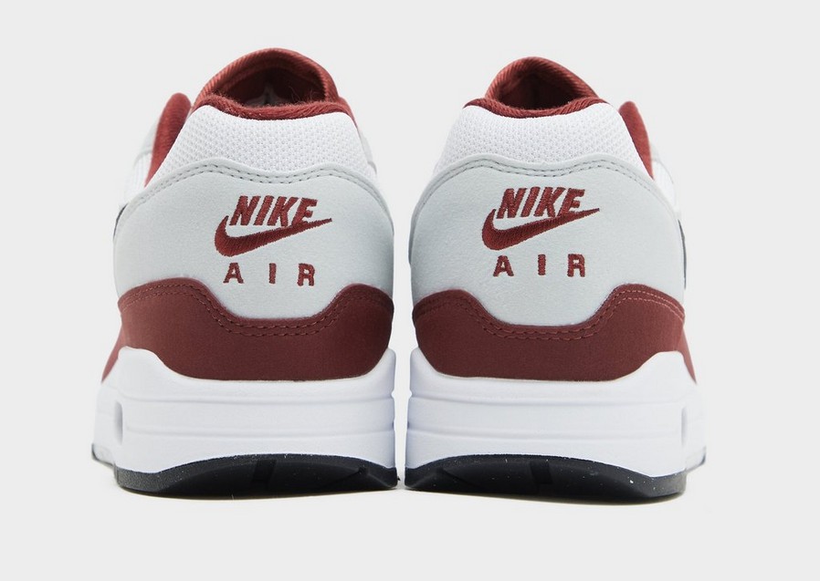 Чоловічі кросівки NIKE AIR MAX 1 FD9082-106 Білий