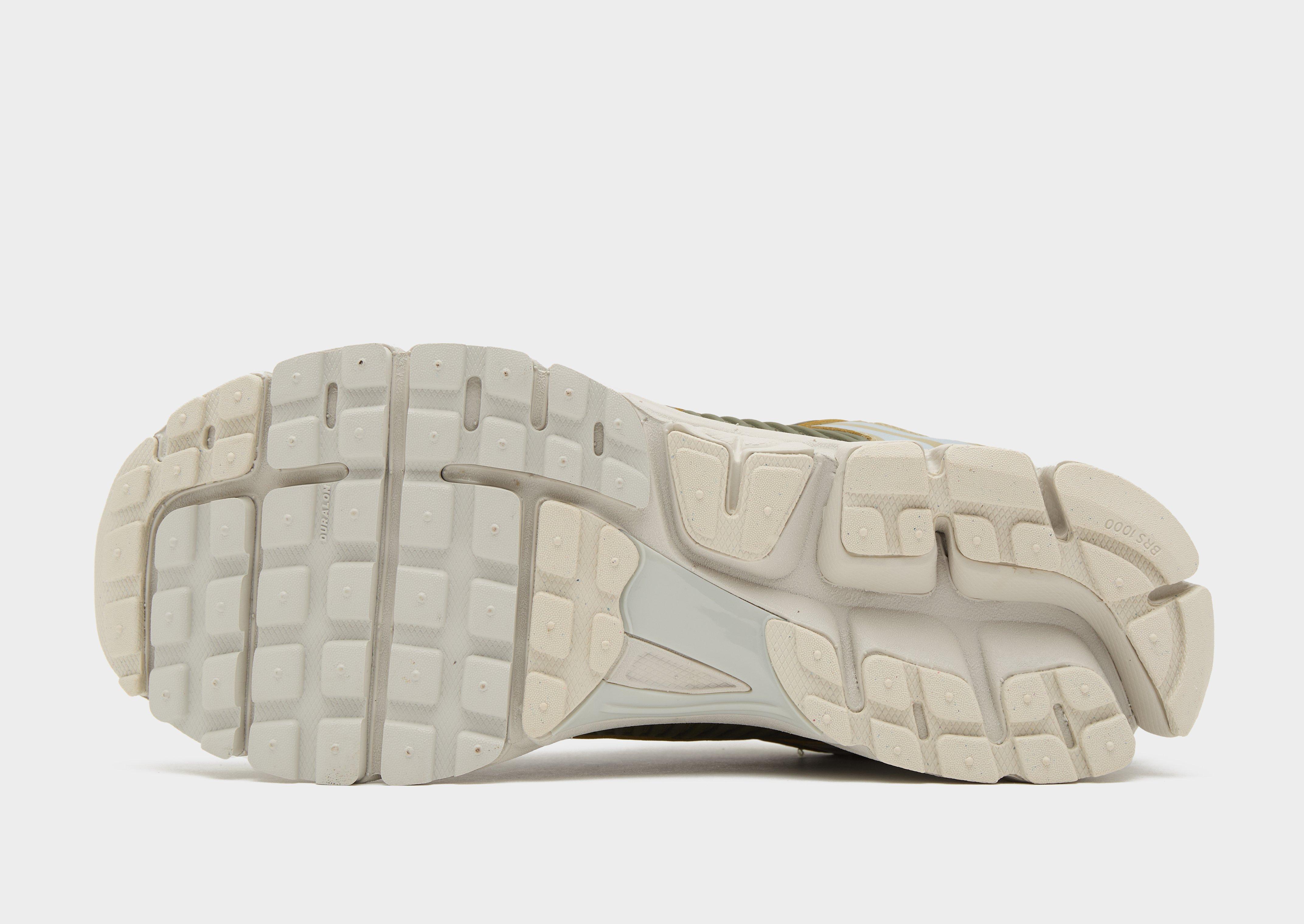 Buty sneakersy męskie NIKE ZOOM VOMERO 5 FJ1915-200 Khaki