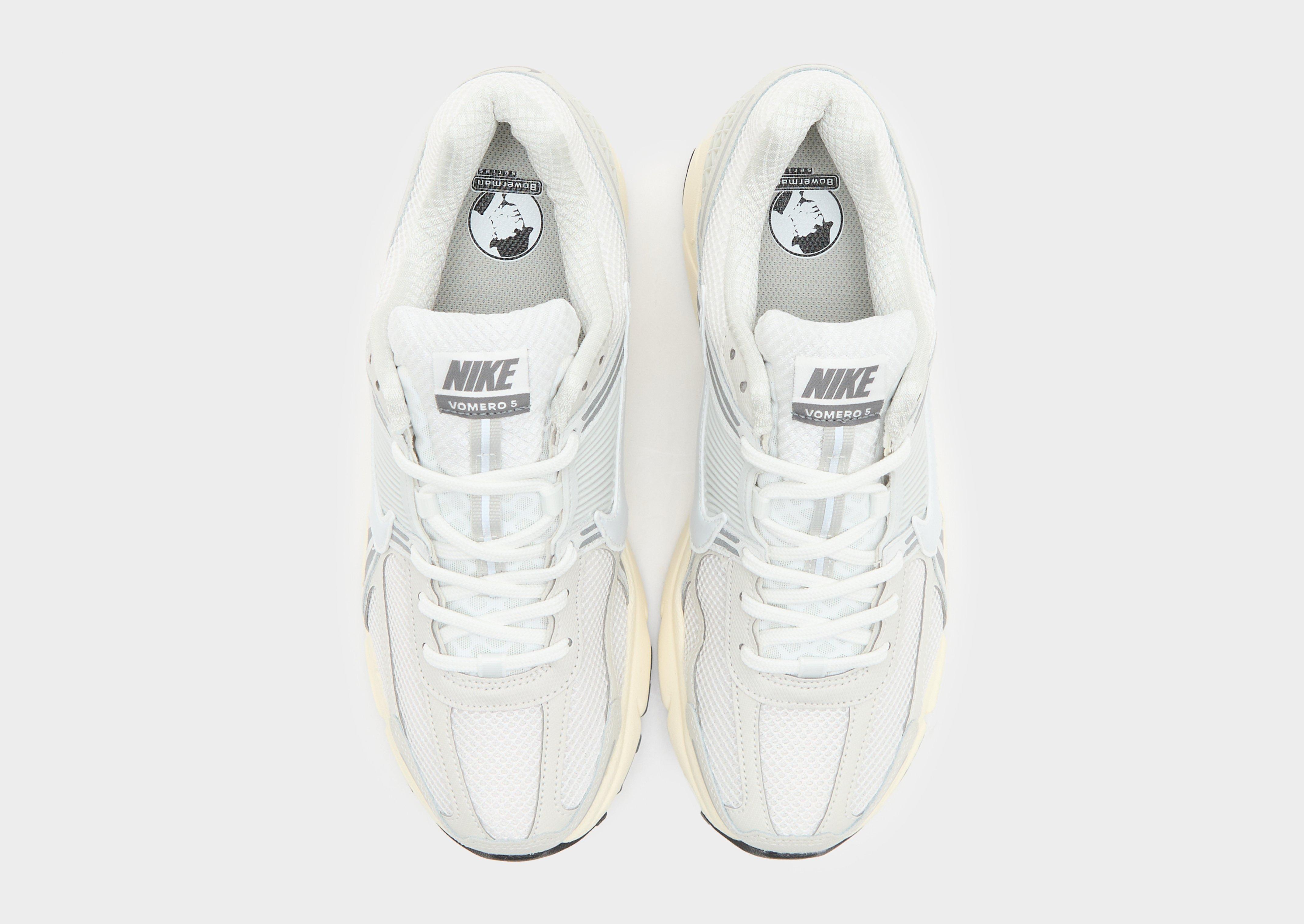 Мъжки маратонки NIKE ZOOM VOMERO 5 HF0731-007 Сив