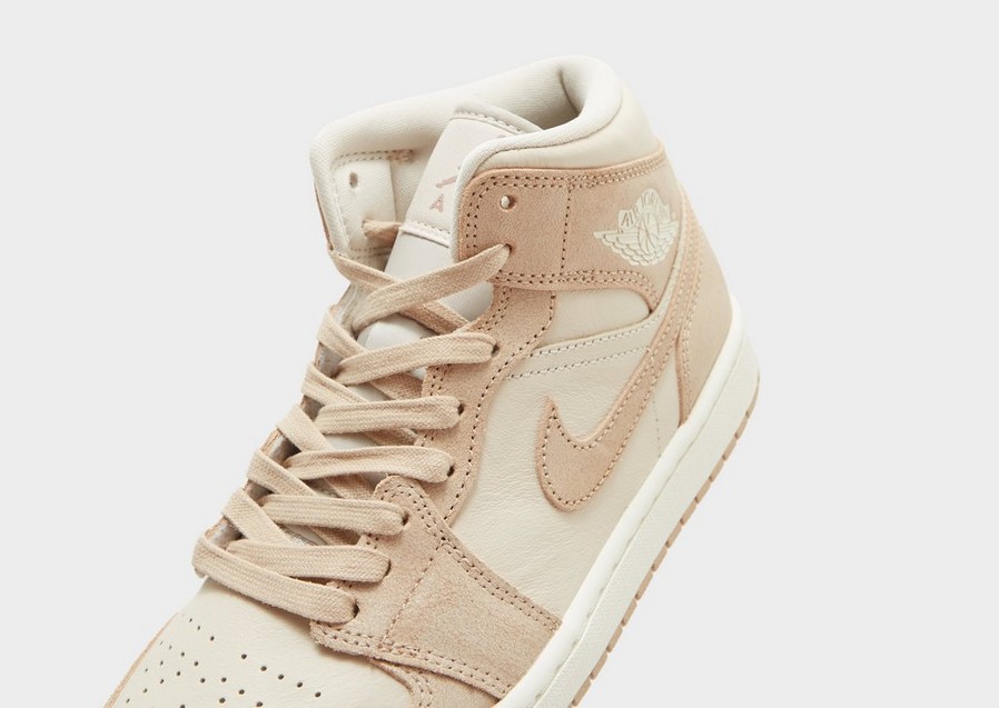 Buty sneakersy damskie WMNS AIR JORDAN 1 MID SE FJ3448-200 Beżowy