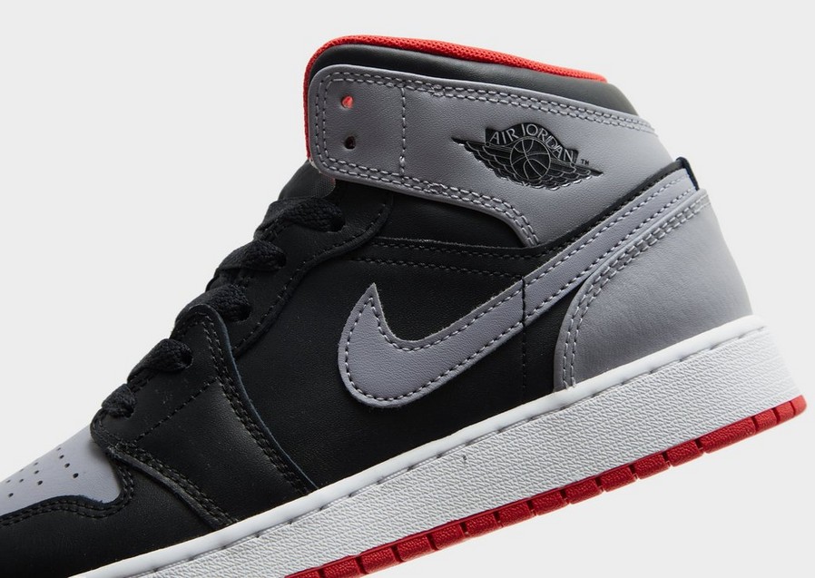Gyerek sneakers AIR JORDAN 1 MID DQ8423-006 Fekete