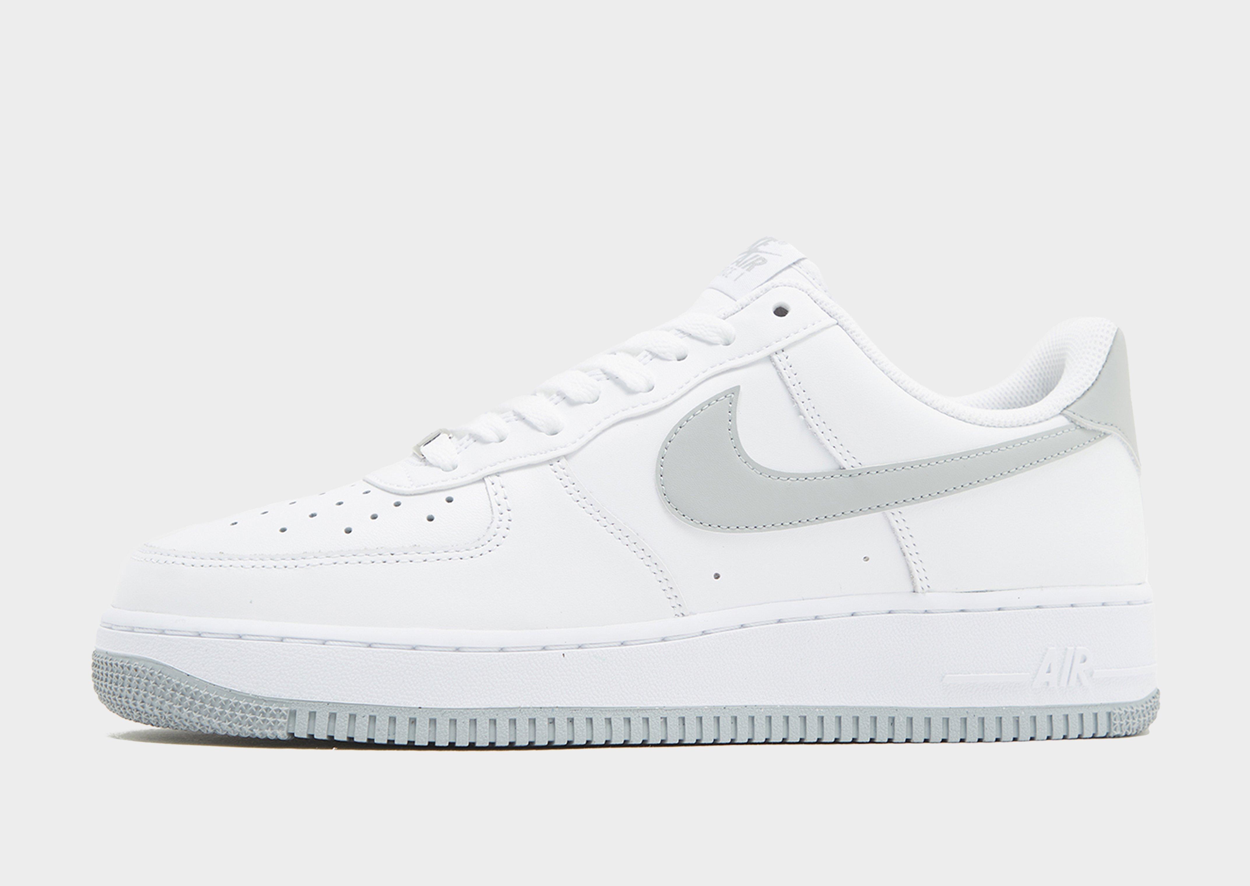 Nike Air Force 1 '07