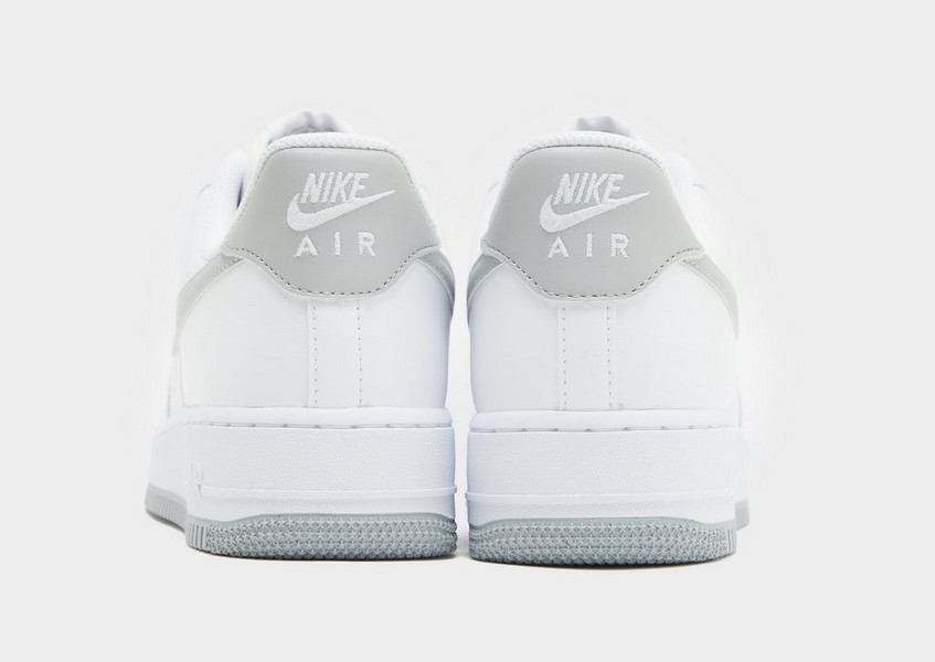 Nike Air Force 1 '07