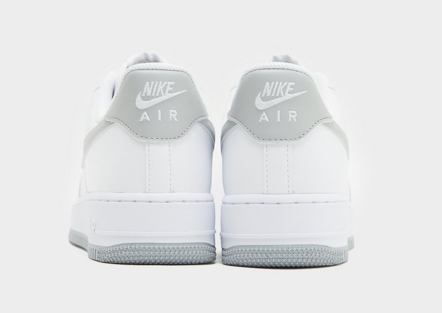 Buty sneakersy męskie NIKE AIR FORCE 1 '07  FJ4146-100 Biały