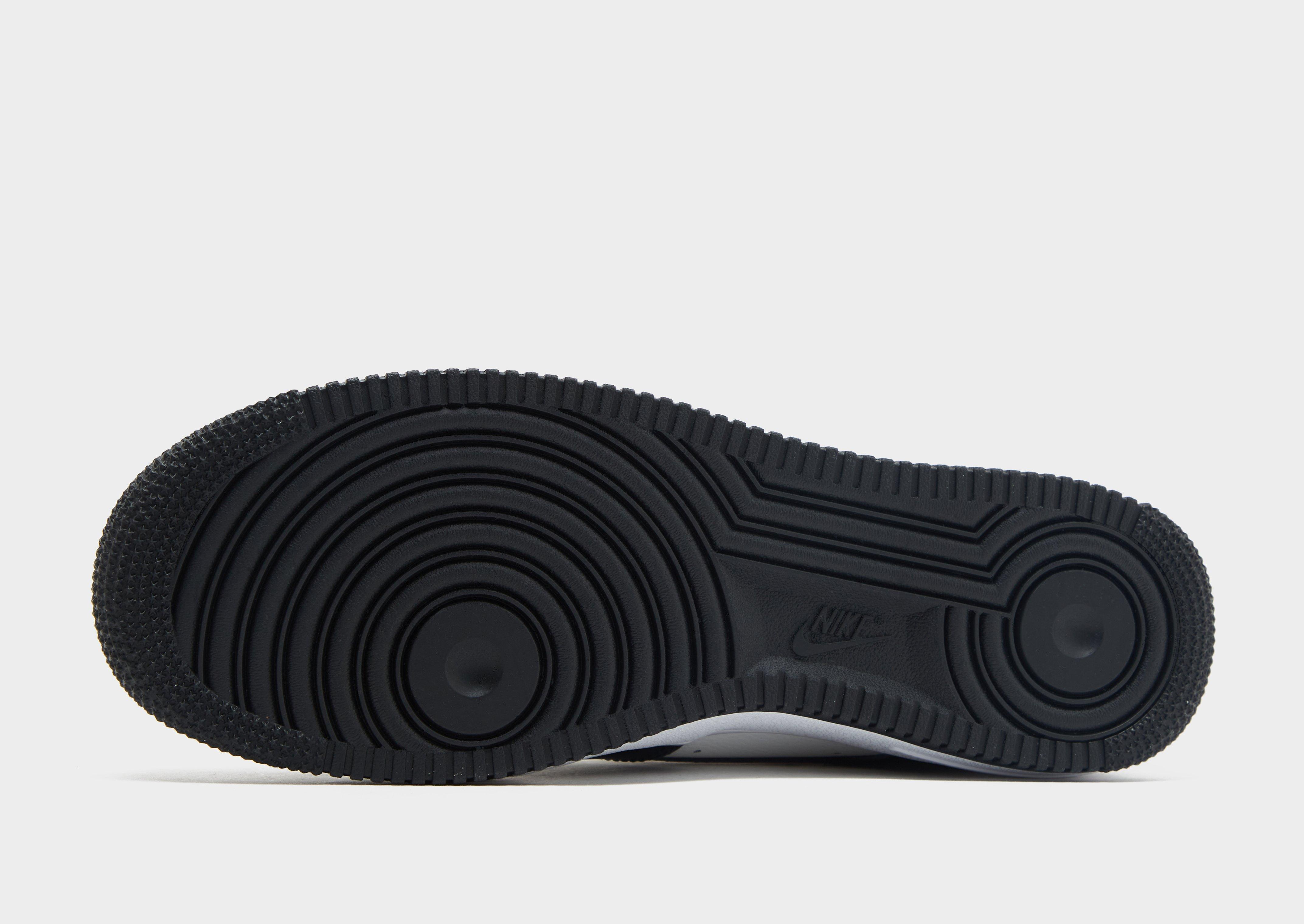 Kedai vyrams NIKE AIR FORCE 1 '07  FZ4615-001 Juoda