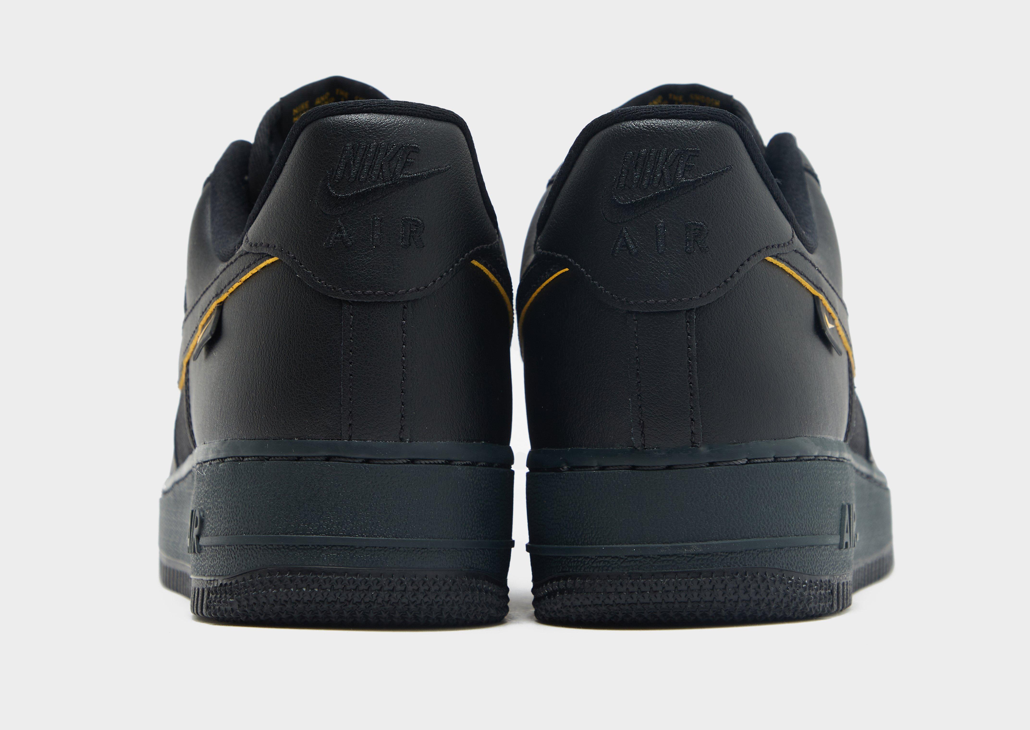 Чоловічі кросівки NIKE AIR FORCE 1 '07  FZ4617-001 Чорний