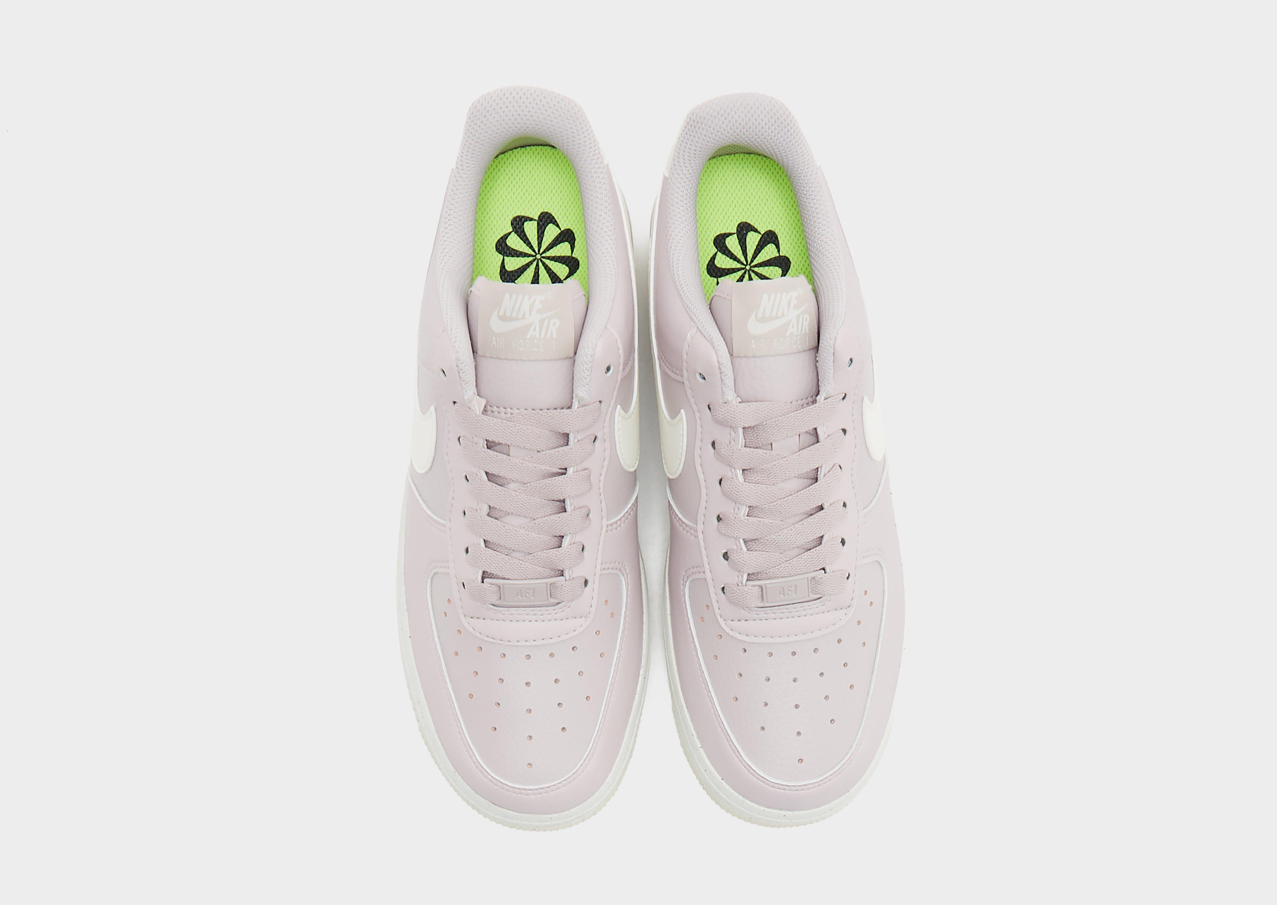 Дамски обувки NIKE AIR FORCE 1 '07 SE DV3808-001 Лилав