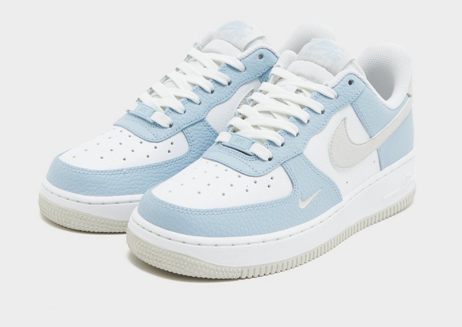 Buty sneakersy damskie NIKE W AIR FORCE 1 '07 HF0022-400 Niebieski