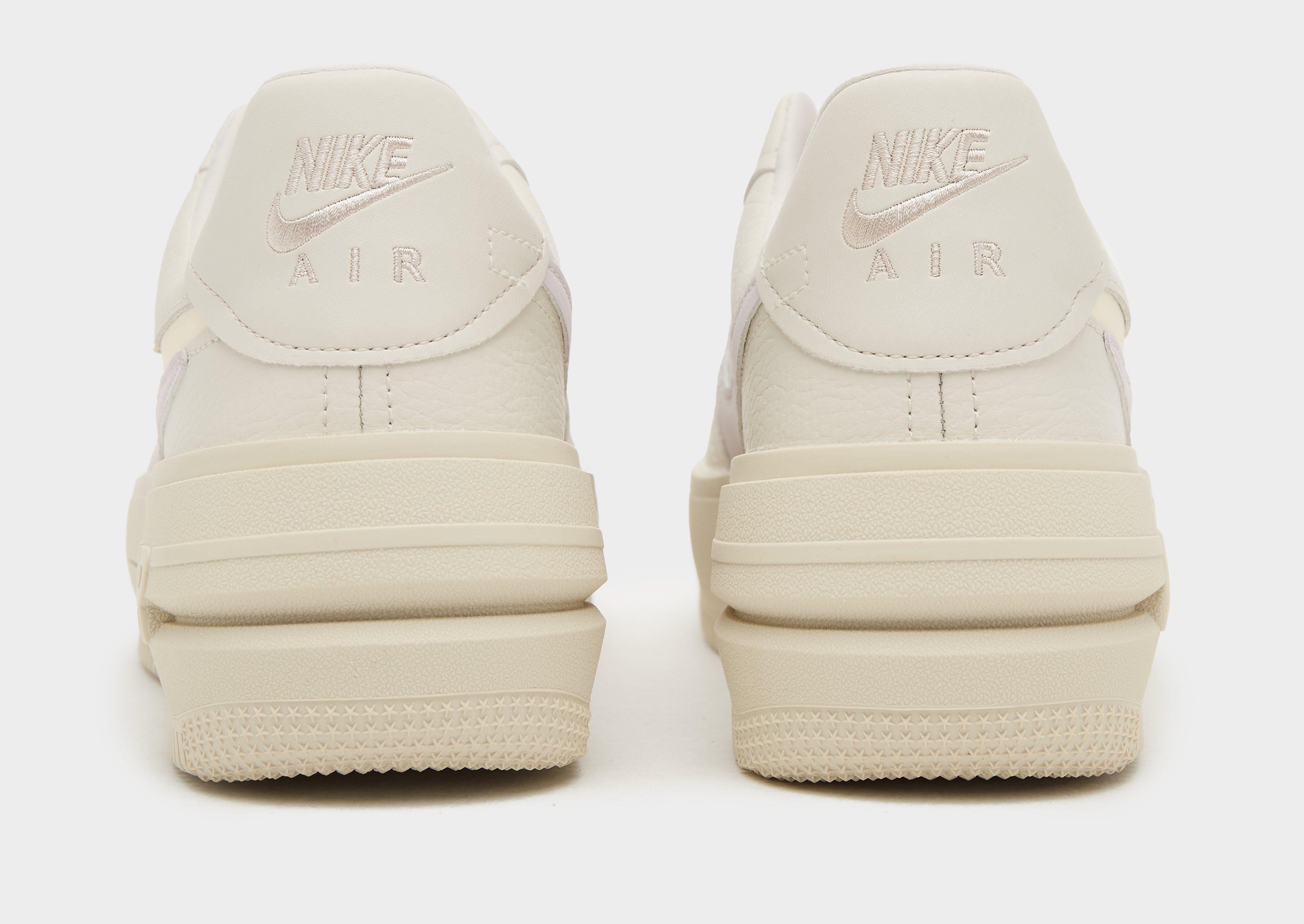 Дамски обувки NIKE AIR FORCE 1 PLT.AF.ORM DJ9946-108 Бежов