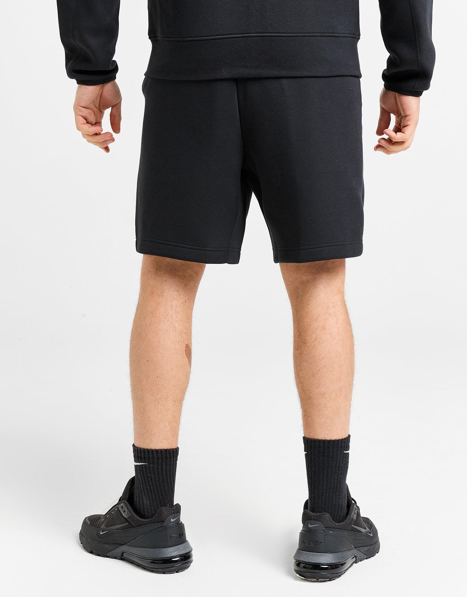 Pantaloni scurți pentru bărbați NIKE PANTALONI SCURȚI SPORTWEAR TECH FLEECE SHORTS FB8171-010 Negru