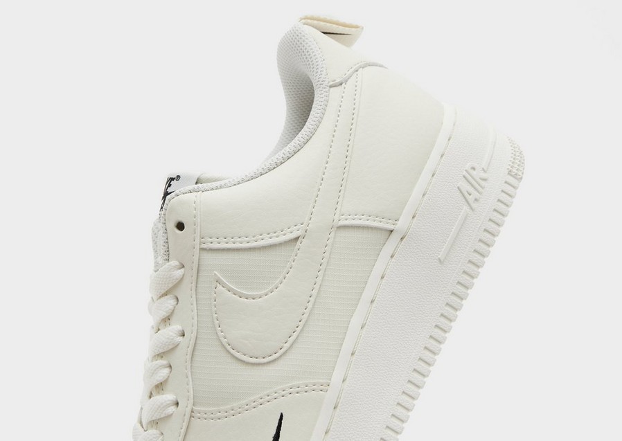 Buty sneakersy męskie NIKE AIR FORCE 1 '07  FZ4625-100 Beżowy