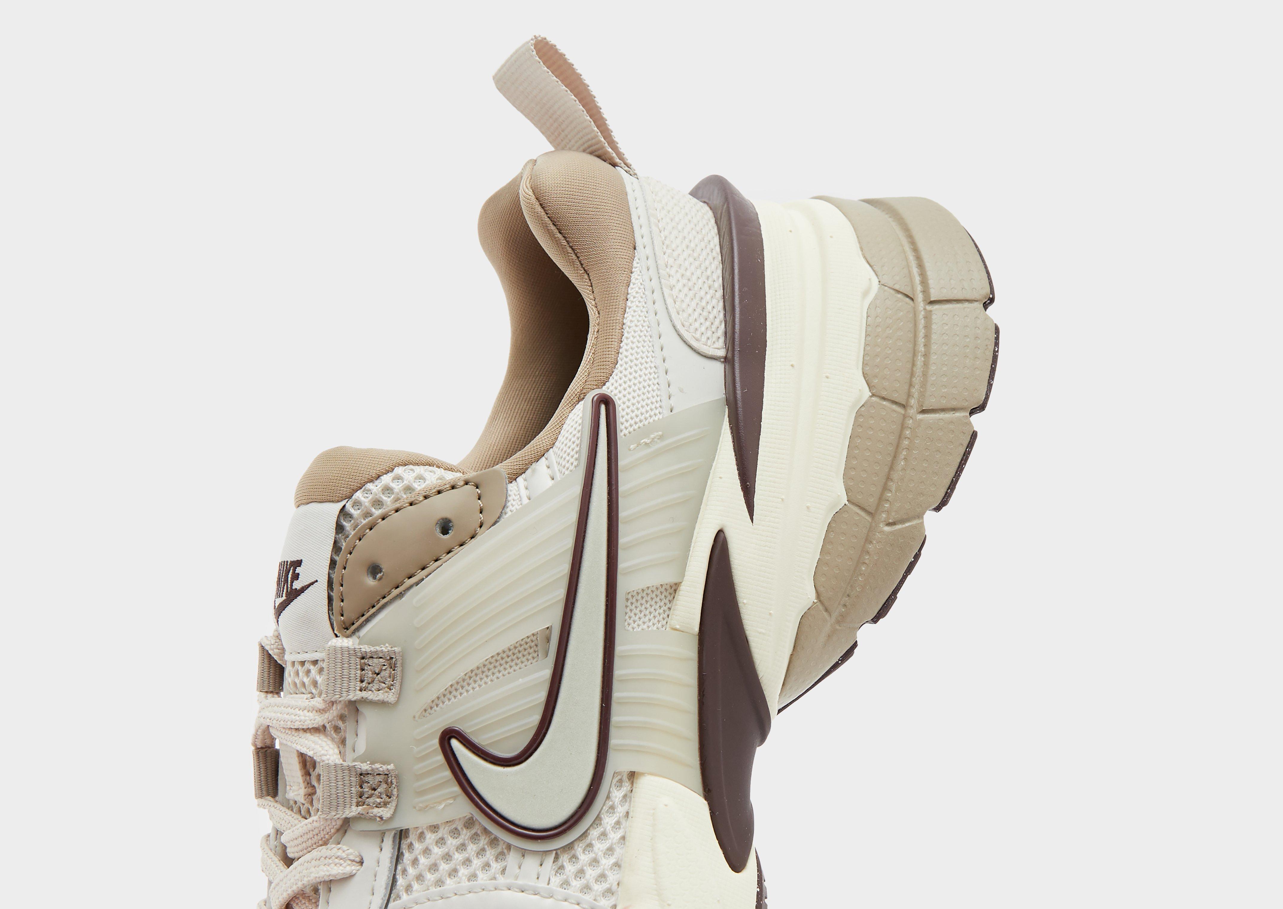 Kedai moterims NIKE V2K RUN FD0736-103 Rusva