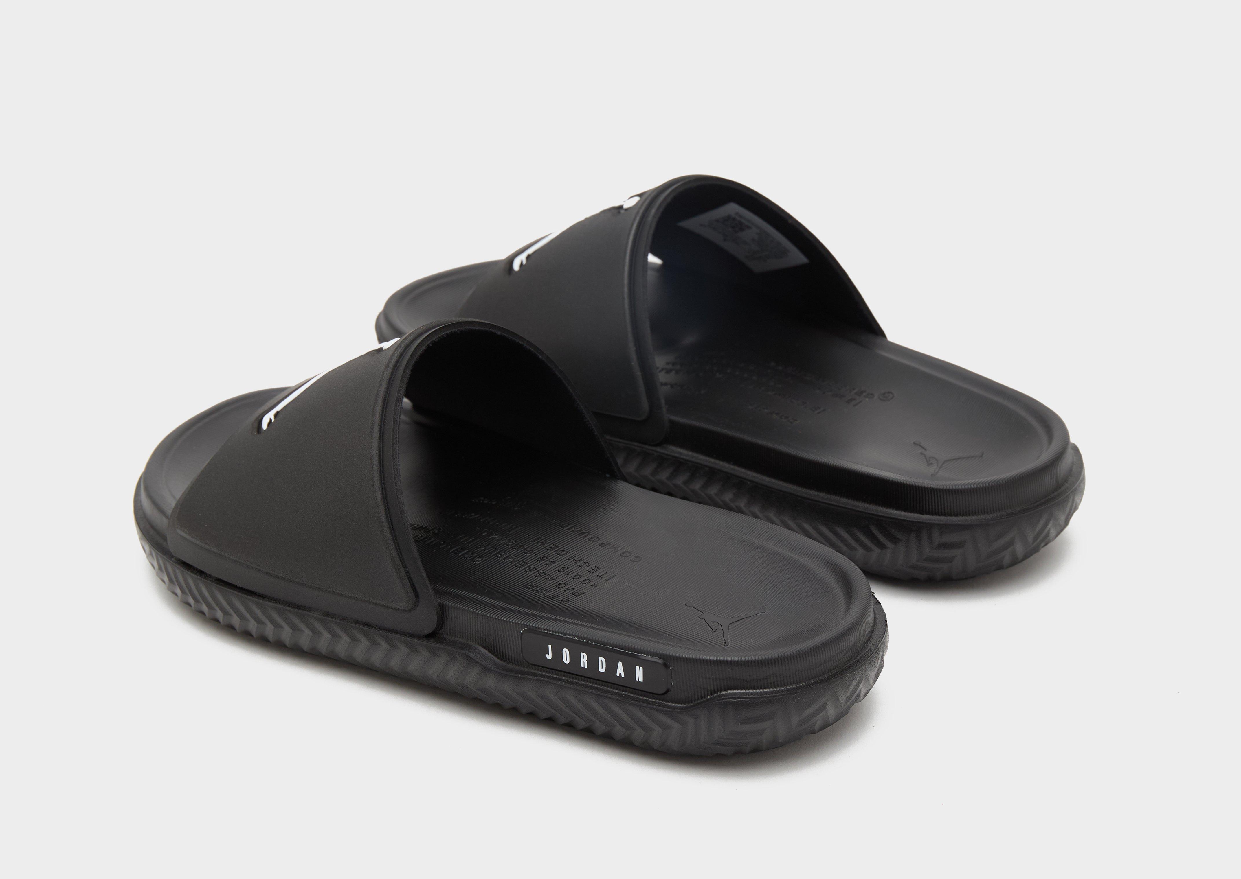 Gyerek papucsok és flip-flopok JORDAN JUMPMAN SLIDE BG FQ1597-001 Fekete