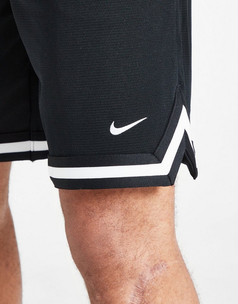 Krótkie spodenki, szorty dziecięce NIKE SZORTY K NK C.O.B. DF DNA SHORT B