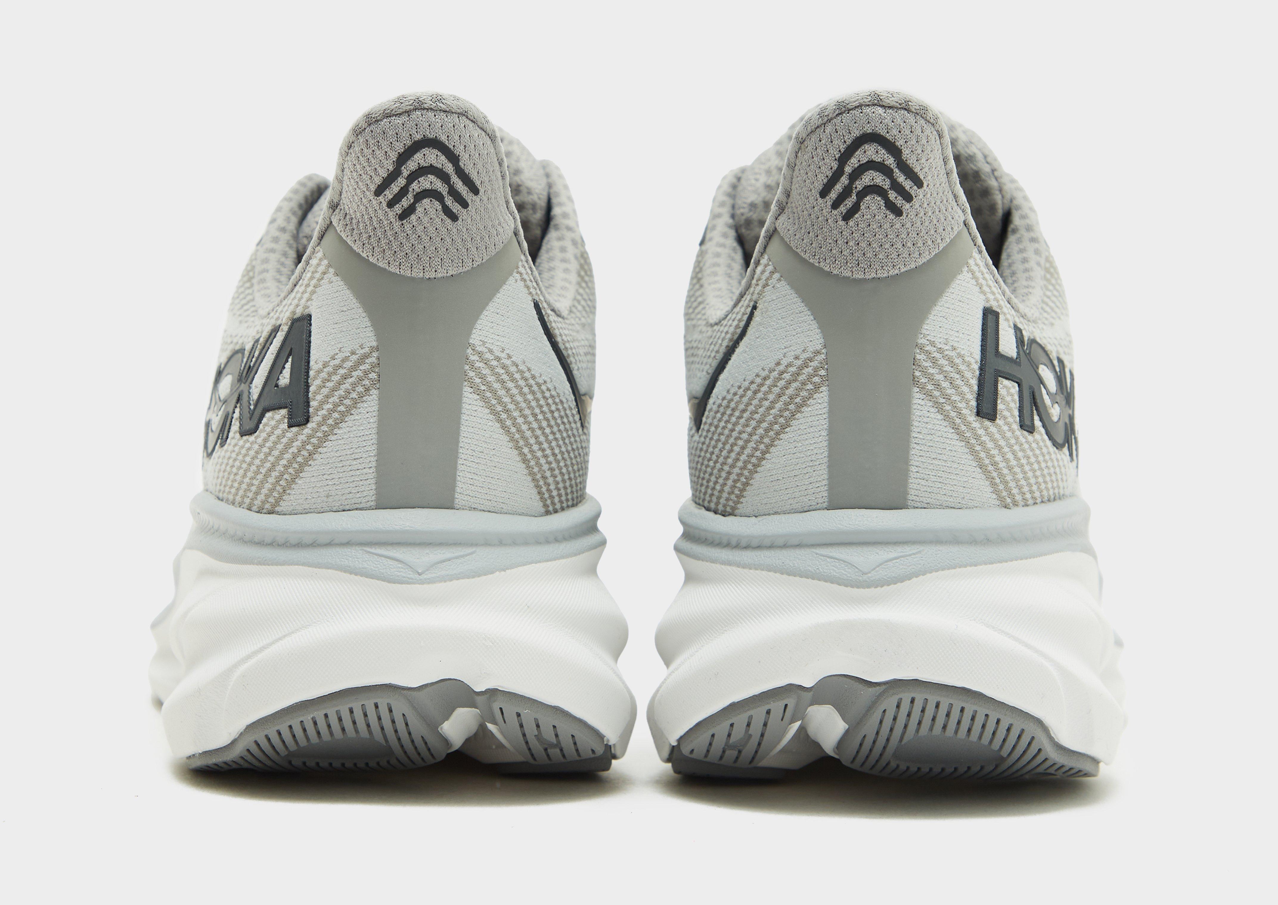 Чоловічі кросівки для бігу HOKA CLIFTON 9 1127895HMBC Сірий