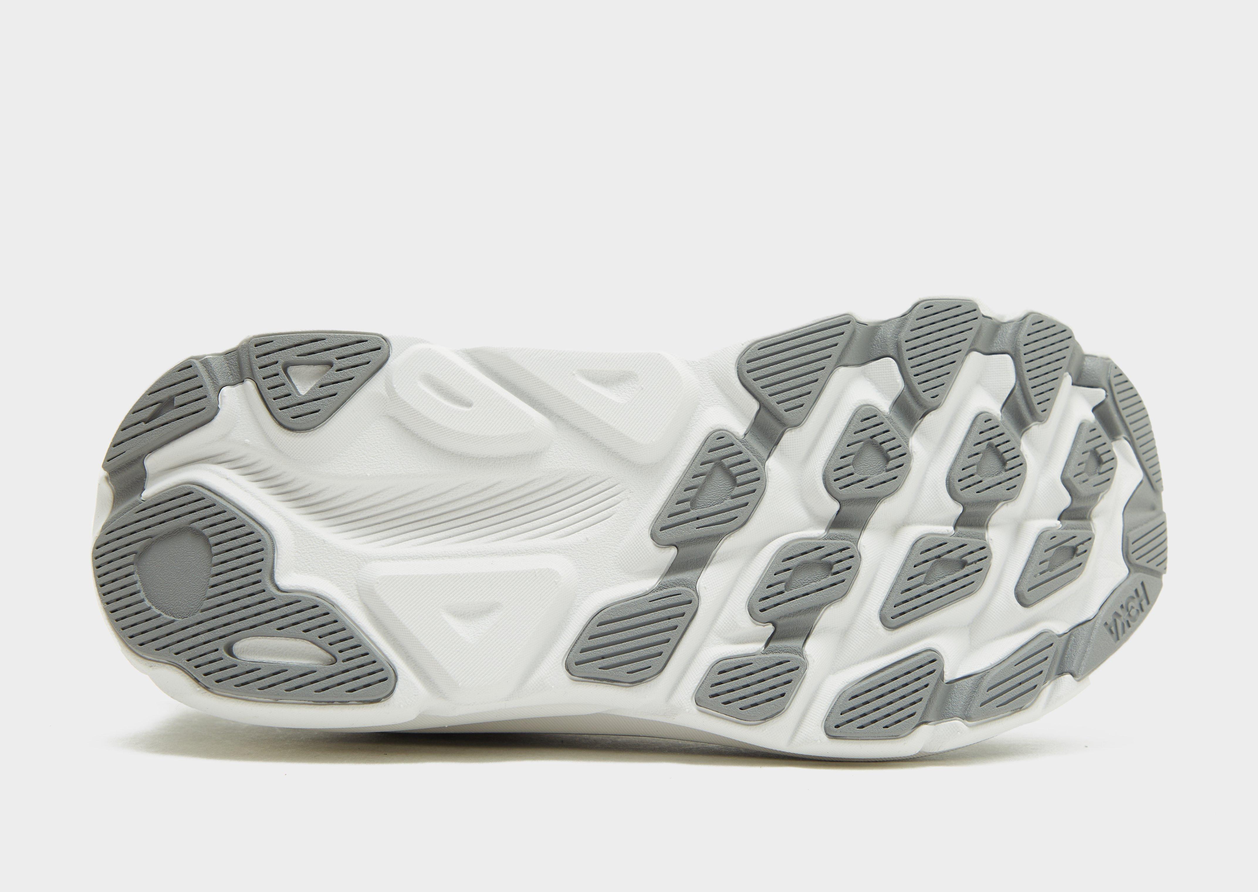 Чоловічі кросівки для бігу HOKA CLIFTON 9 1127895HMBC Сірий