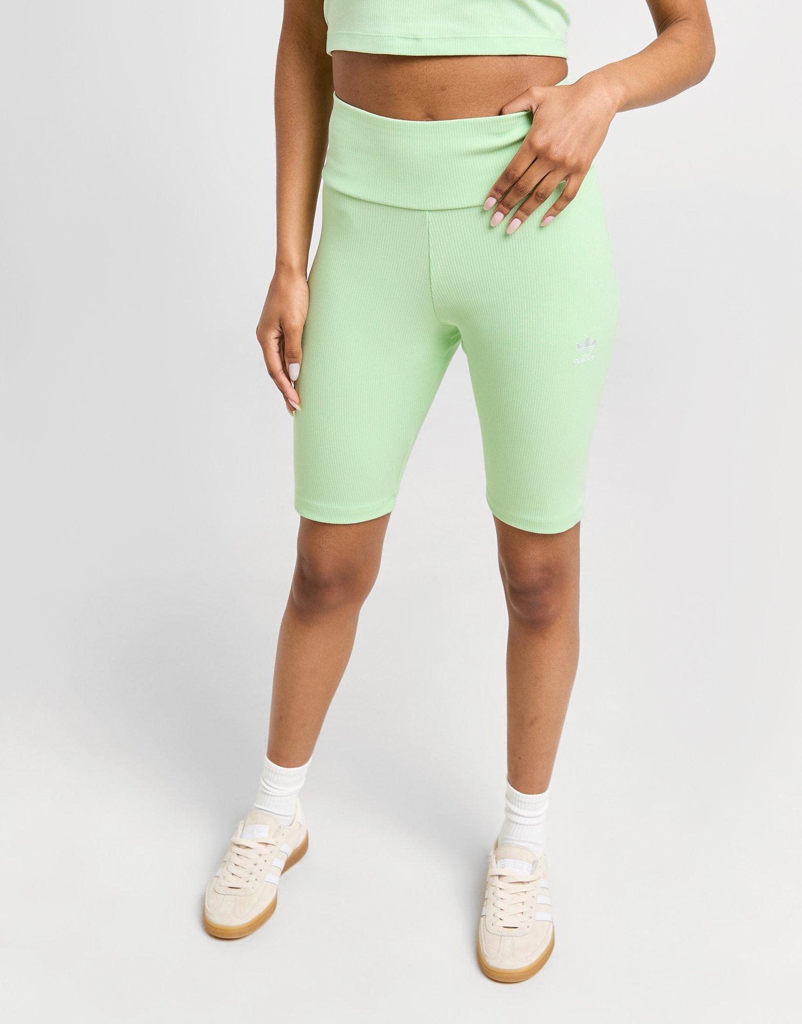 Жіночі шорти ADIDAS ШОРТИ SHORTS IR5914 Зелений