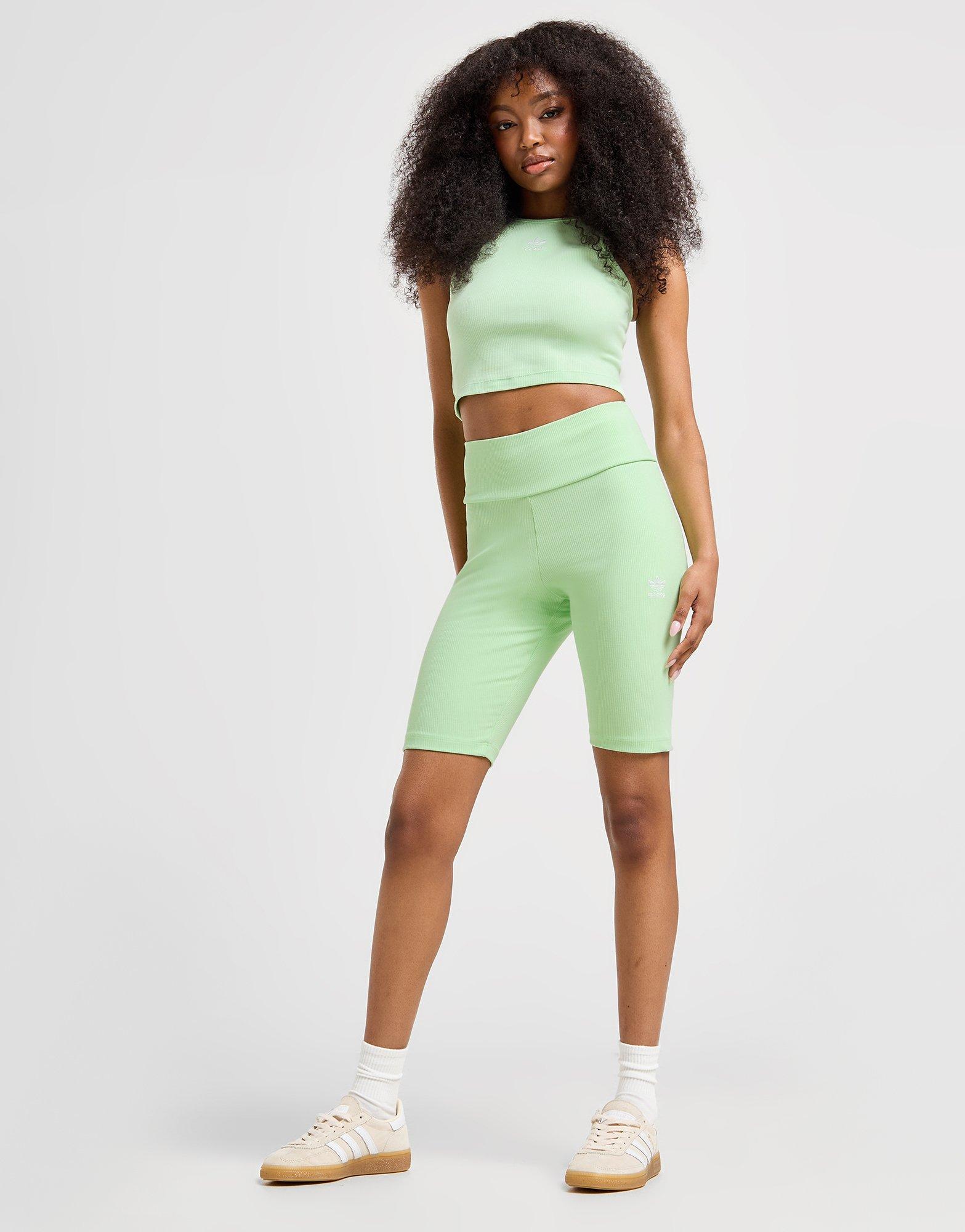 Жіночі шорти ADIDAS ШОРТИ SHORTS IR5914 Зелений