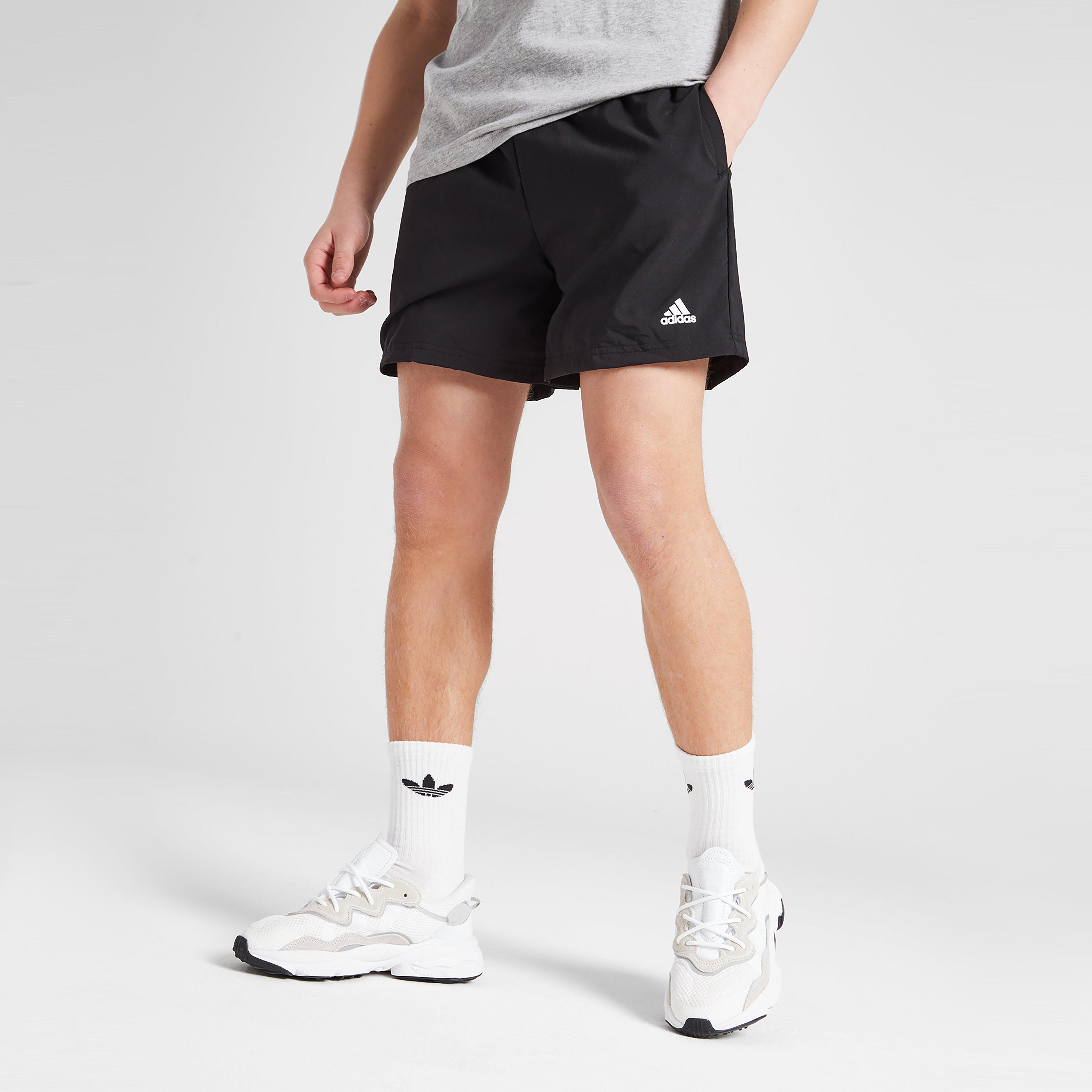 Gyerek rövidnadrág ADIDAS RÖVIDNADRÁG CHELSEA WVN SHRT BLK/WHT B