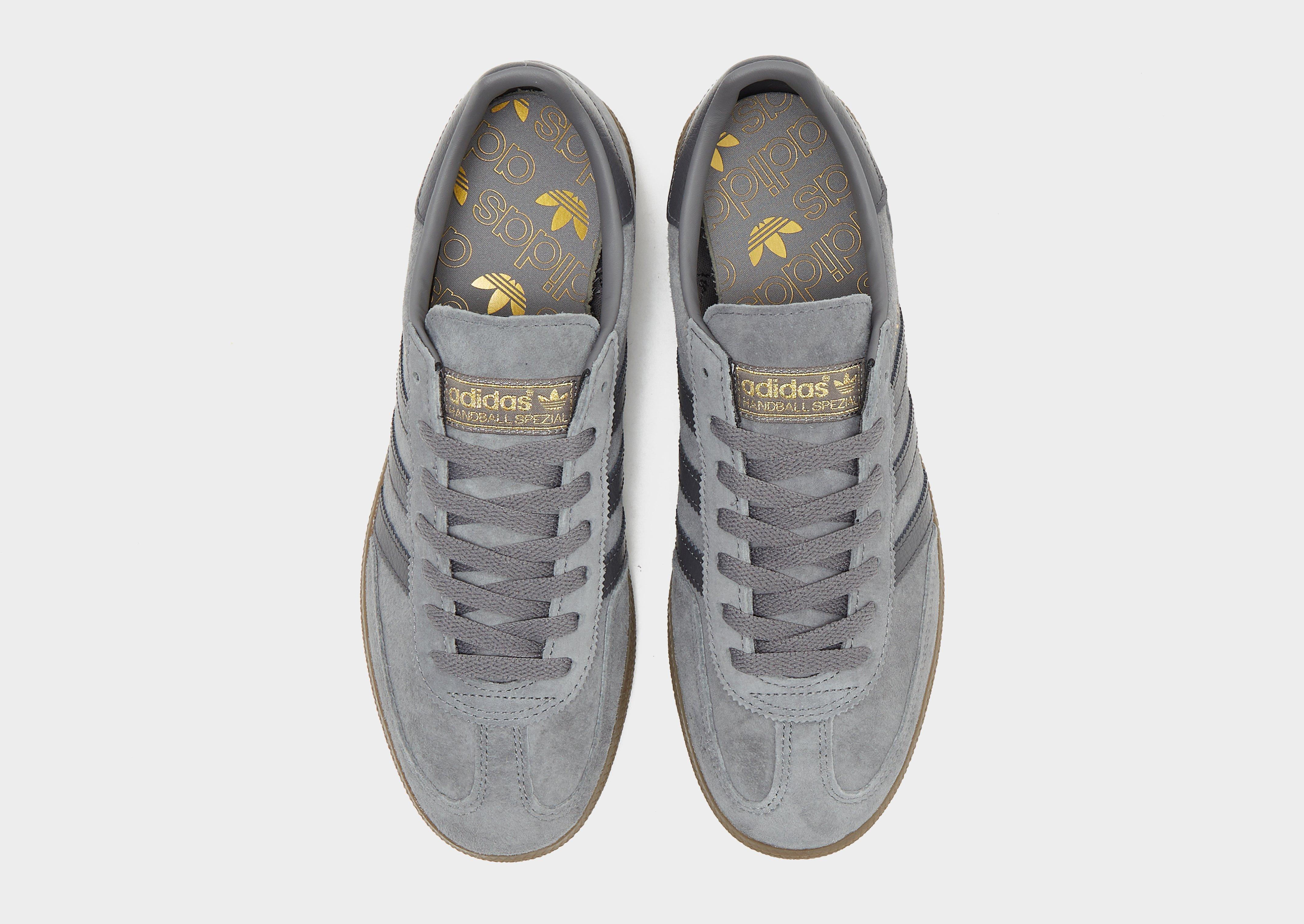 Мъжки маратонки ADIDAS HANDBALL SPEZIAL ID8780 Сив