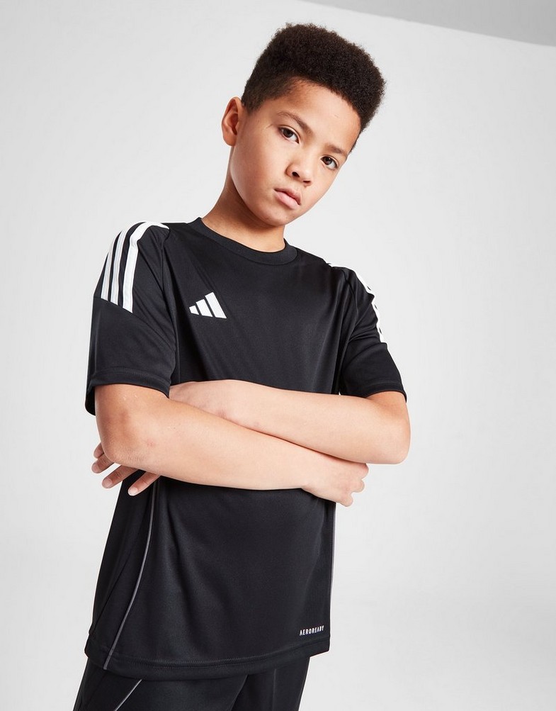 Дитячі футболки ADIDAS ФУТБОЛКА B IS6133 Чорний