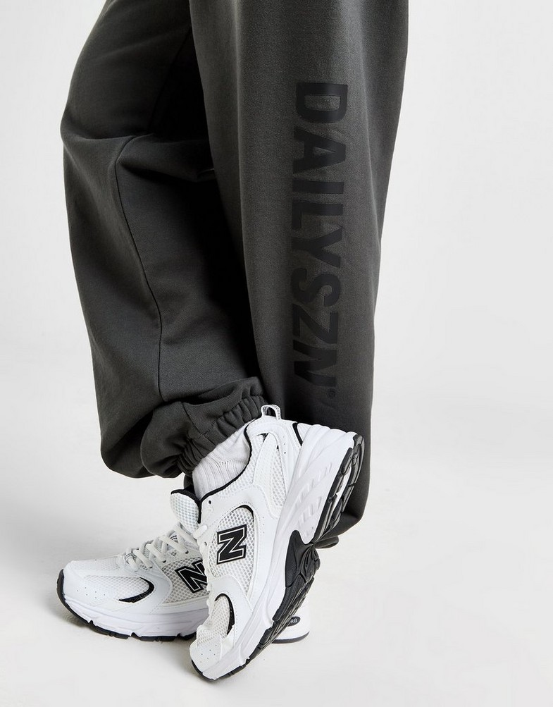 Moteriškos kelnės DAILY SZN KELNĖS SZN JOG BLK DSNTW10019319 Juoda