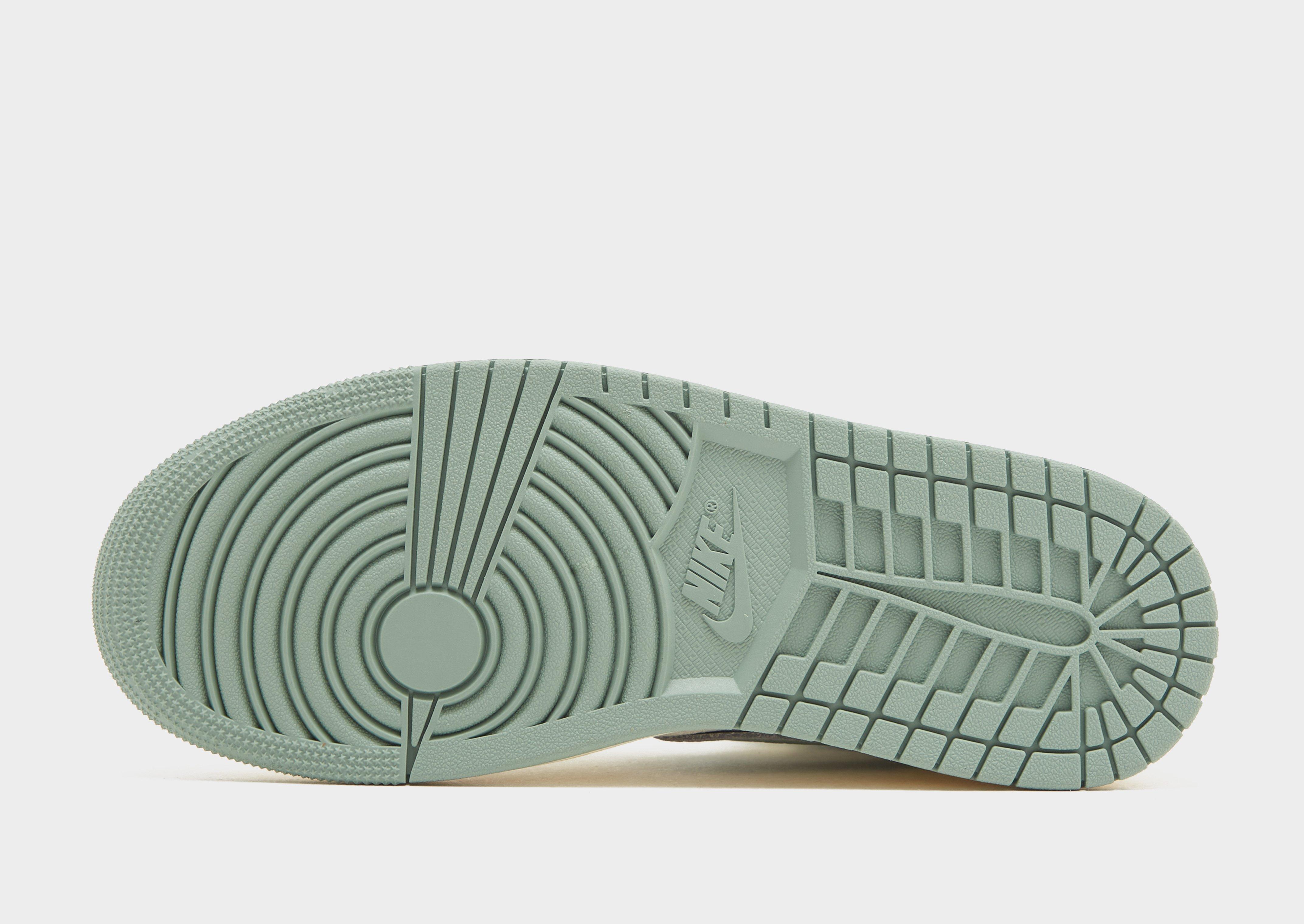 Buty sneakersy damskie WMNS AIR JORDAN 1 MM HIGH FB9891-104 Biały