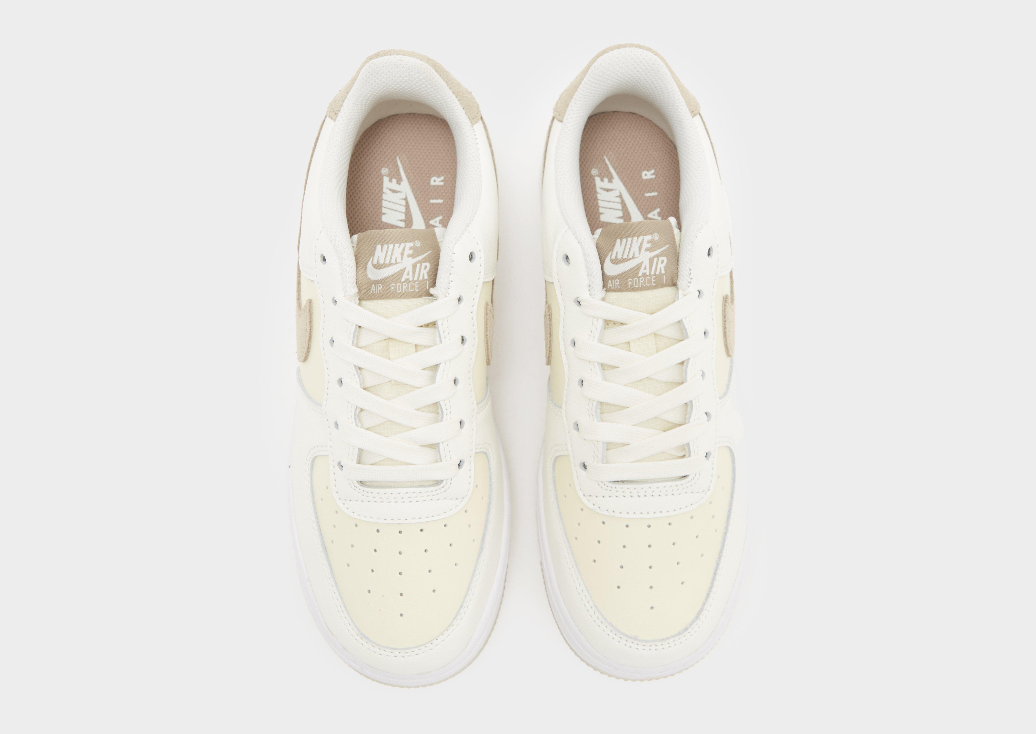 Buty sneakersy dla dzieci NIKE AIR FORCE 1 LV8  HF5349-100 Khaki