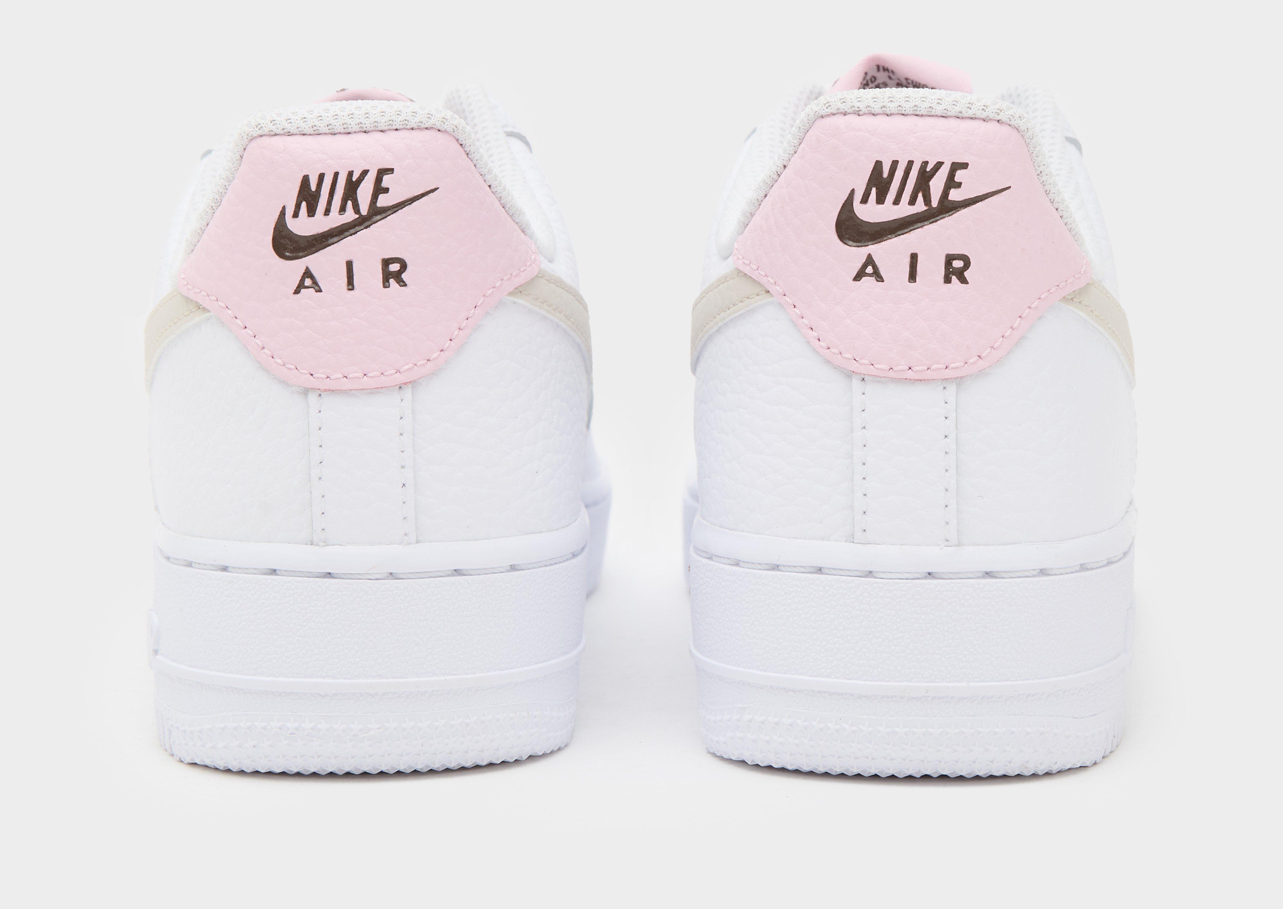 Kedai moterims NIKE W AIR FORCE 1 '07 HF9992-100 Balta