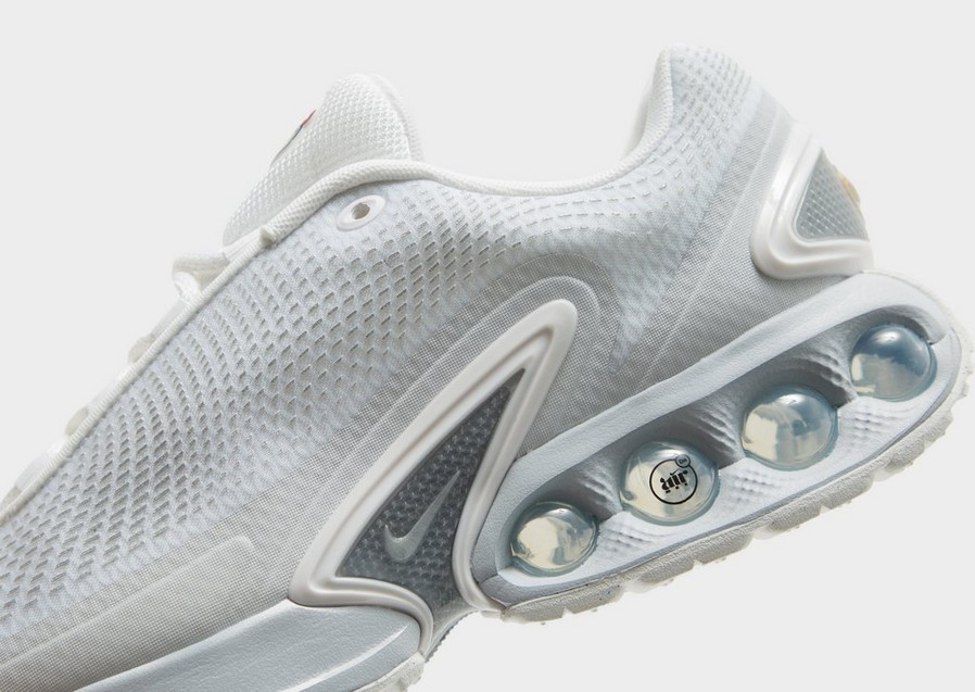 Дамски обувки NIKE W AIR MAX DN FJ3145-100 Бял