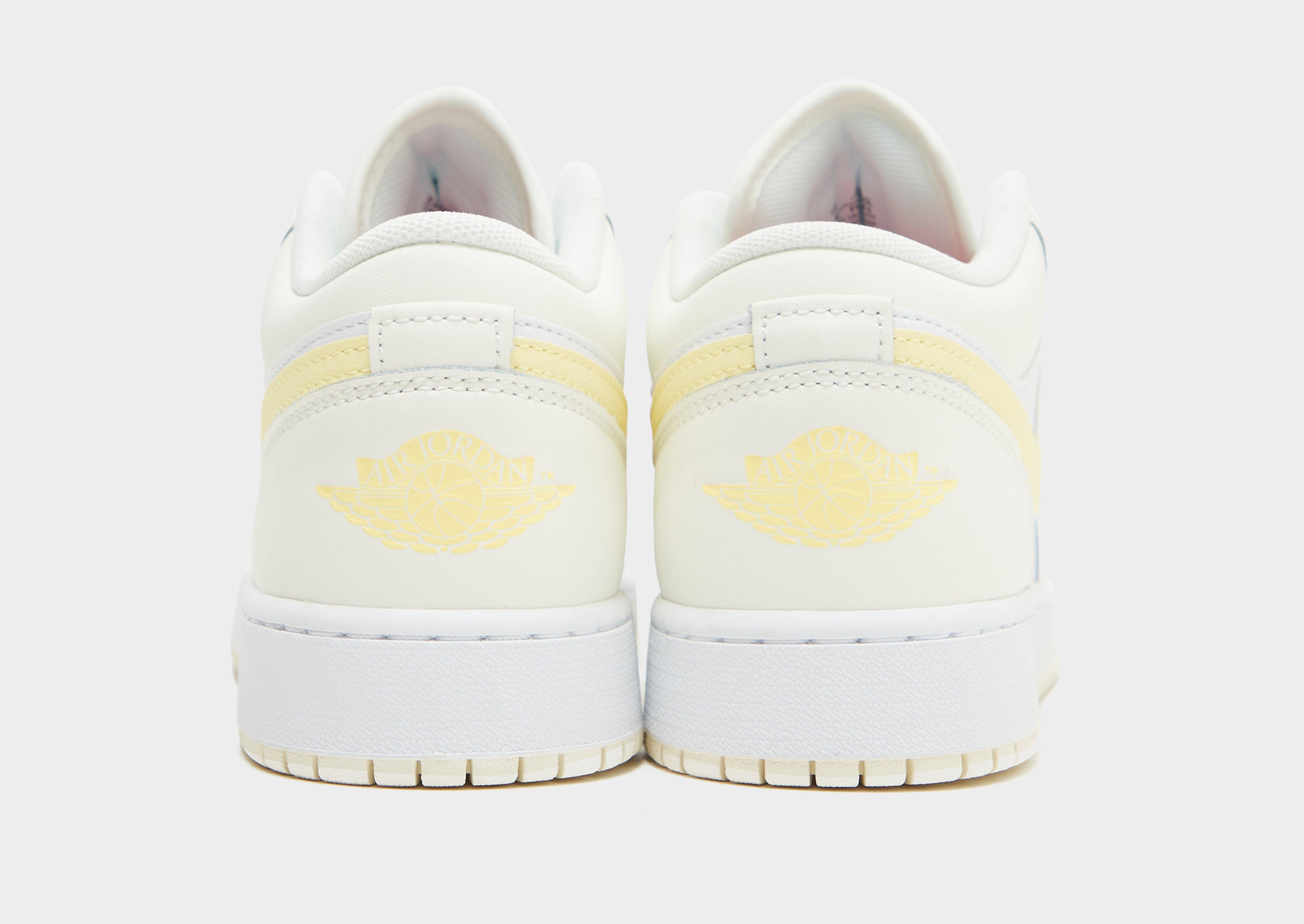 Дитячі кросівки AIR JORDAN 1 LOW FUND GG FV8486-181 Золотистий