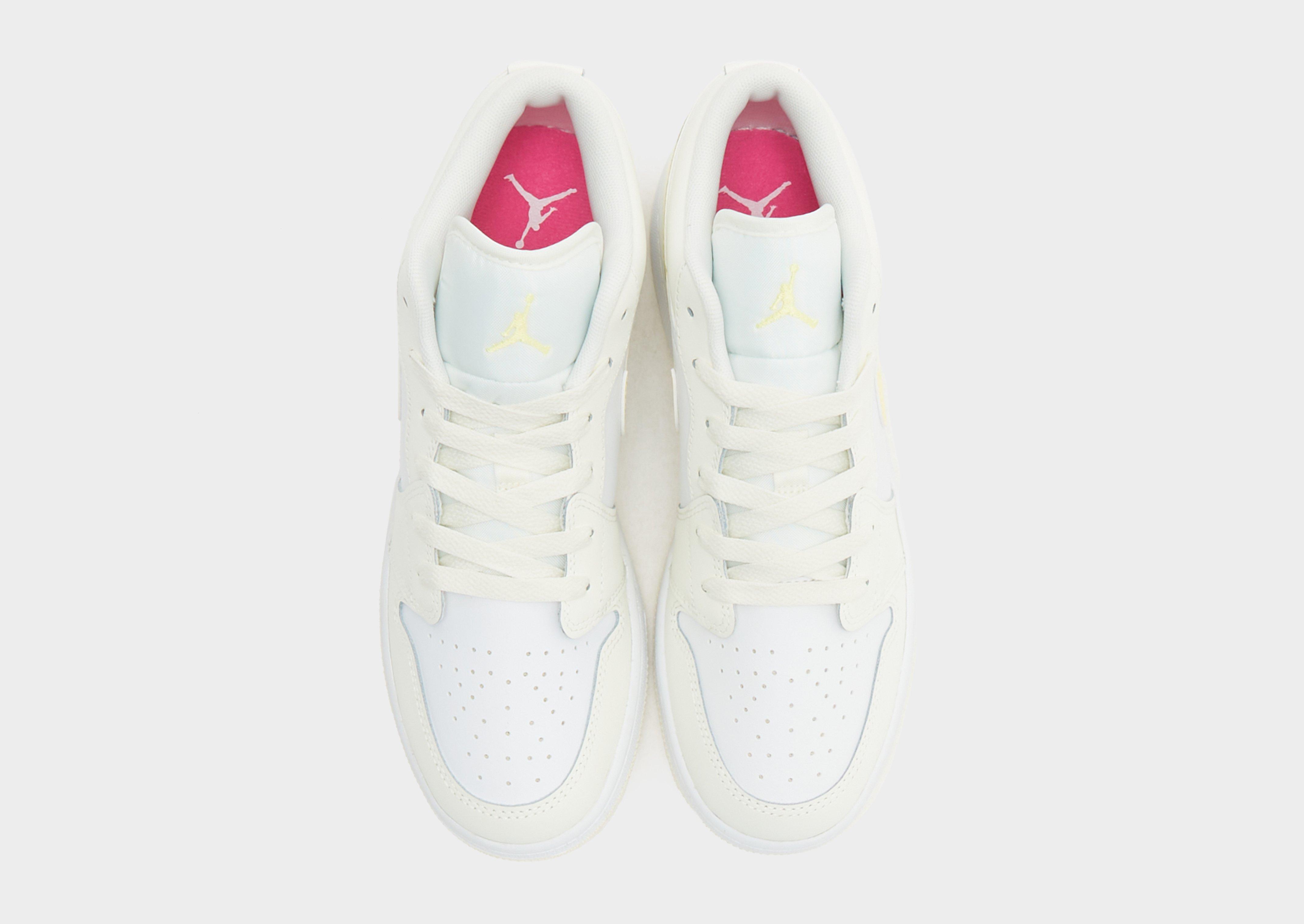 Дитячі кросівки AIR JORDAN 1 LOW FUND GG FV8486-181 Золотистий