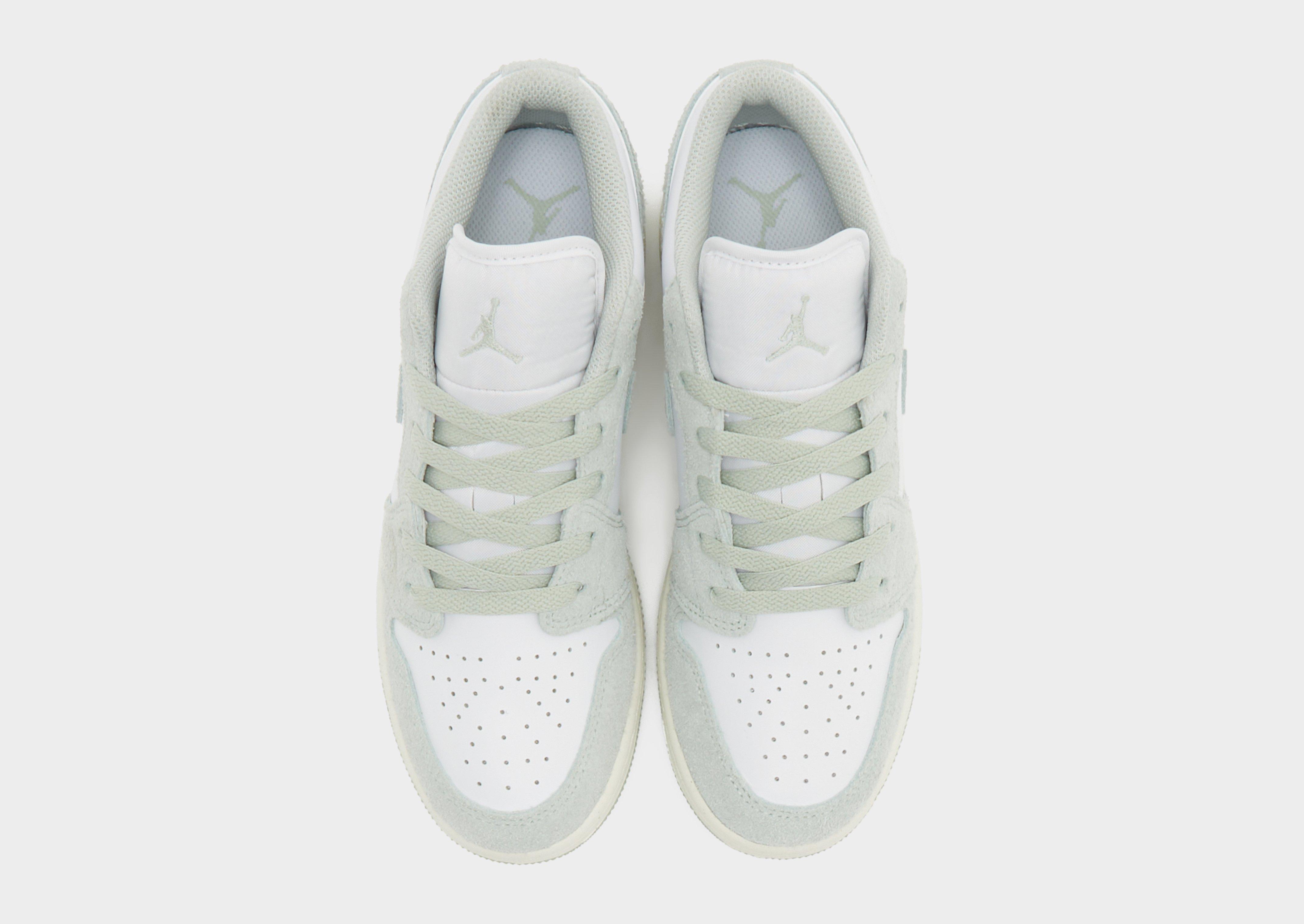 Детски маратонки AIR JORDAN 1 LOW SE BG FN9137-131 Зелен