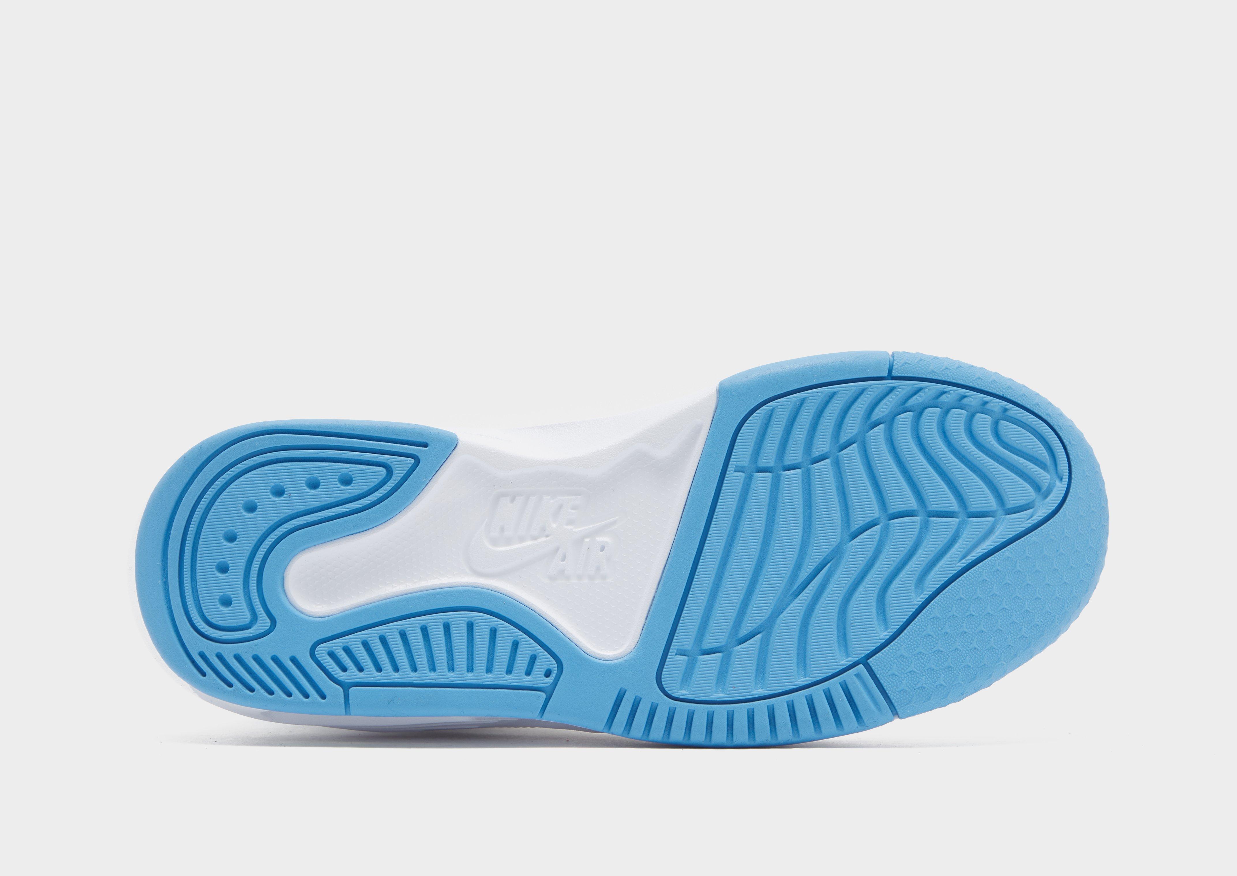 Adidași pentru copii JORDAN MAX AURA 5 BG DZ4352-104 Alb