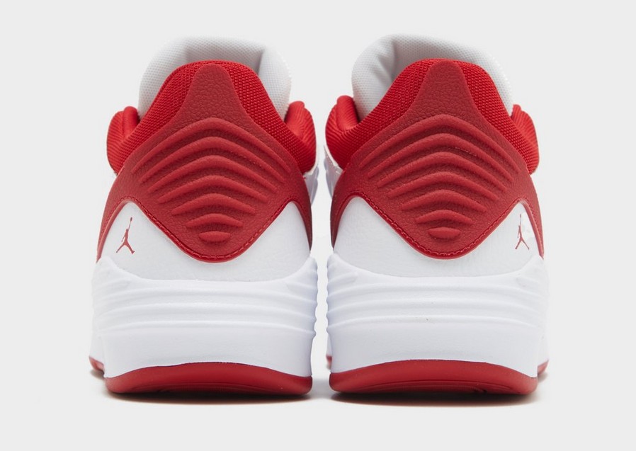 Gyerek sneakers JORDAN MAX AURA 5 BG DZ4352-106 Fehér