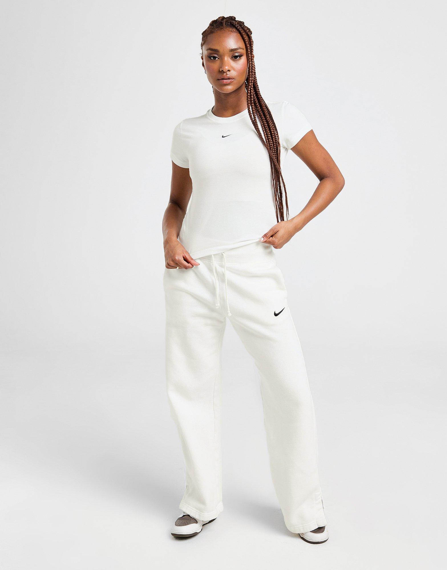 Дамска тениска NIKE ТЕНИСКА W NSW NK CHLL KNT MD CRP FV5508-100 Бял