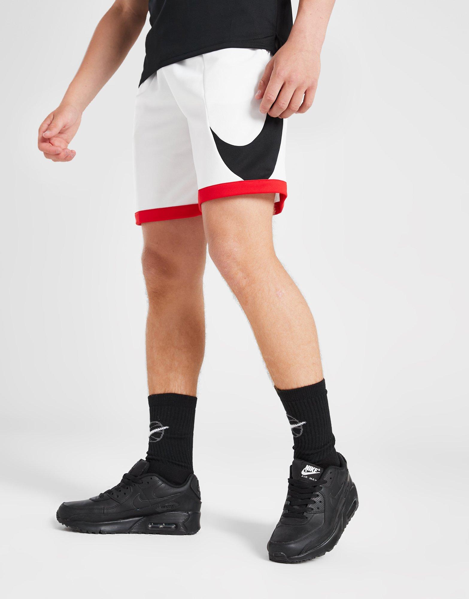 Gyerek rövidnadrág NIKE RÖVIDNADRÁG B NK DF MULTI+ SWOOSH SHORT B FV0269-100 Fehér
