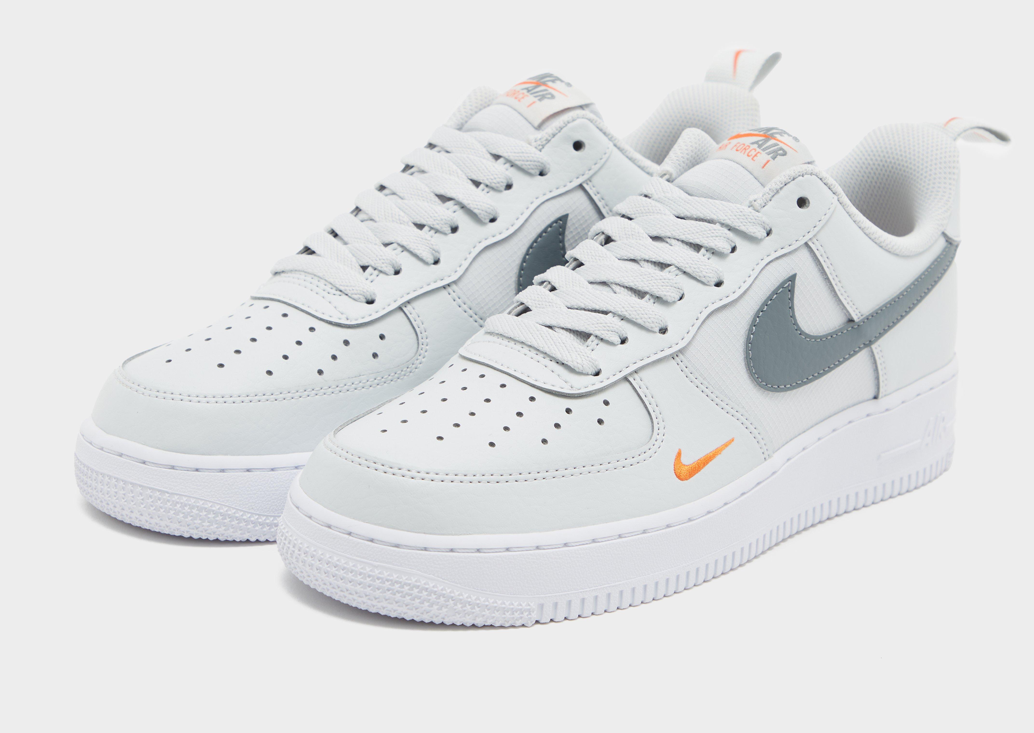 Kedai vyrams NIKE AIR FORCE 1 '07  HF3836-001 Pilka