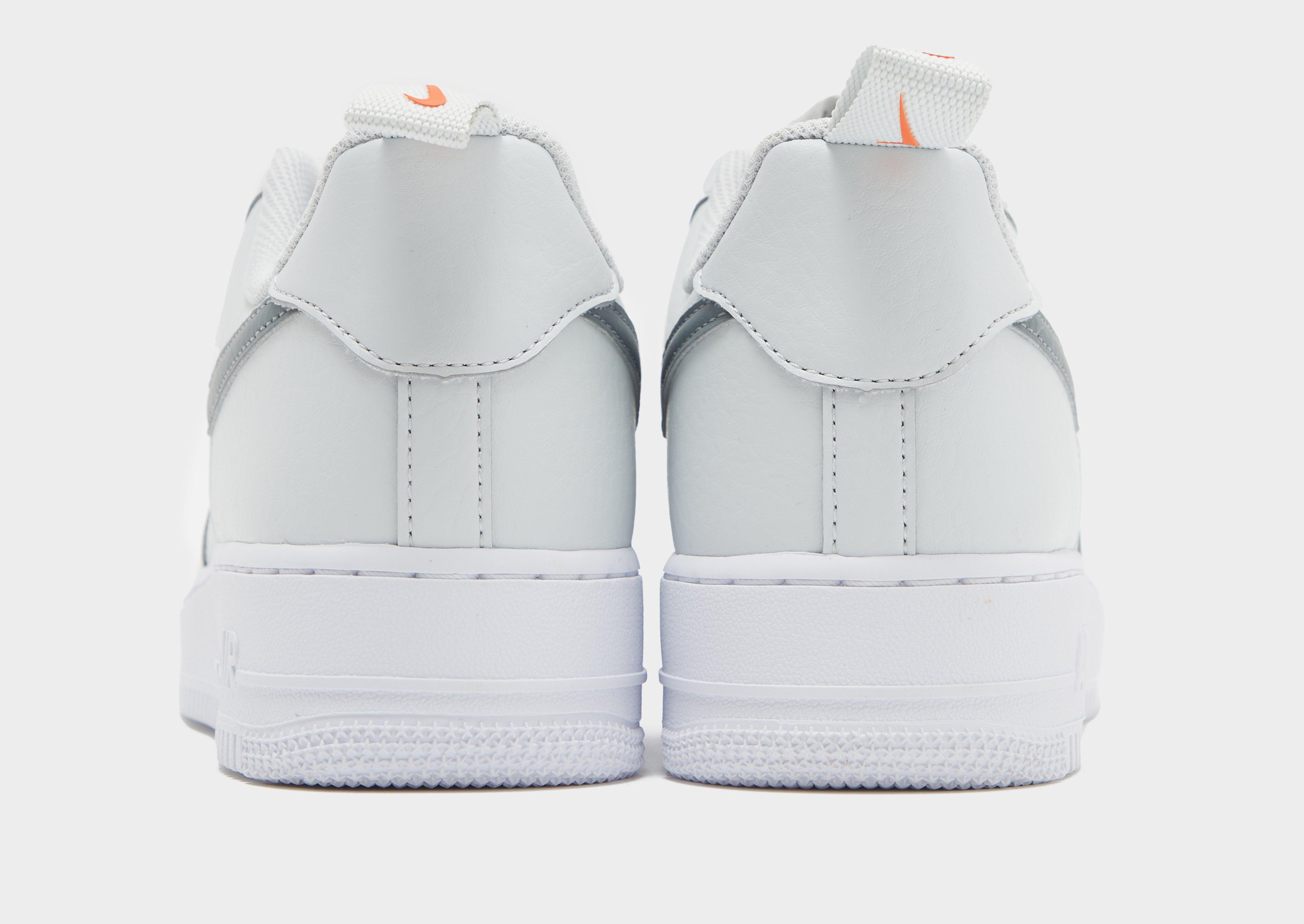 Kedai vyrams NIKE AIR FORCE 1 '07  HF3836-001 Pilka