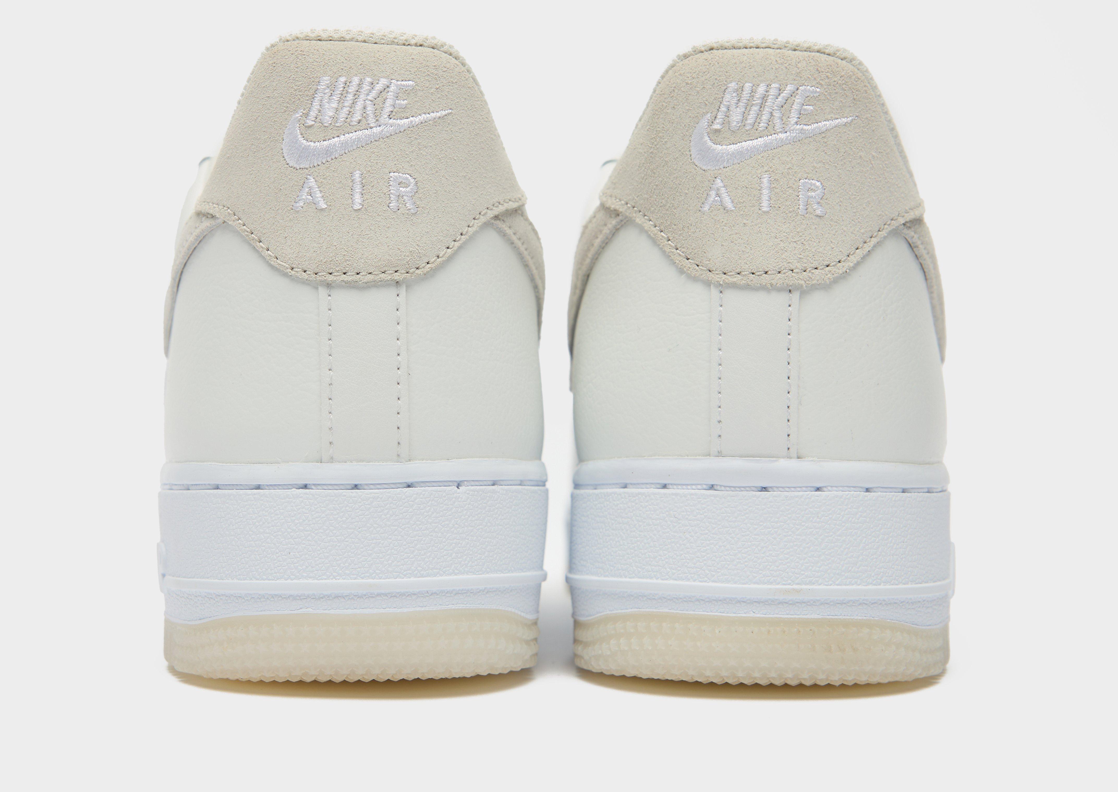 Мъжки маратонки NIKE AIR FORCE 1 '07 LV8  FN5832-100 Бял