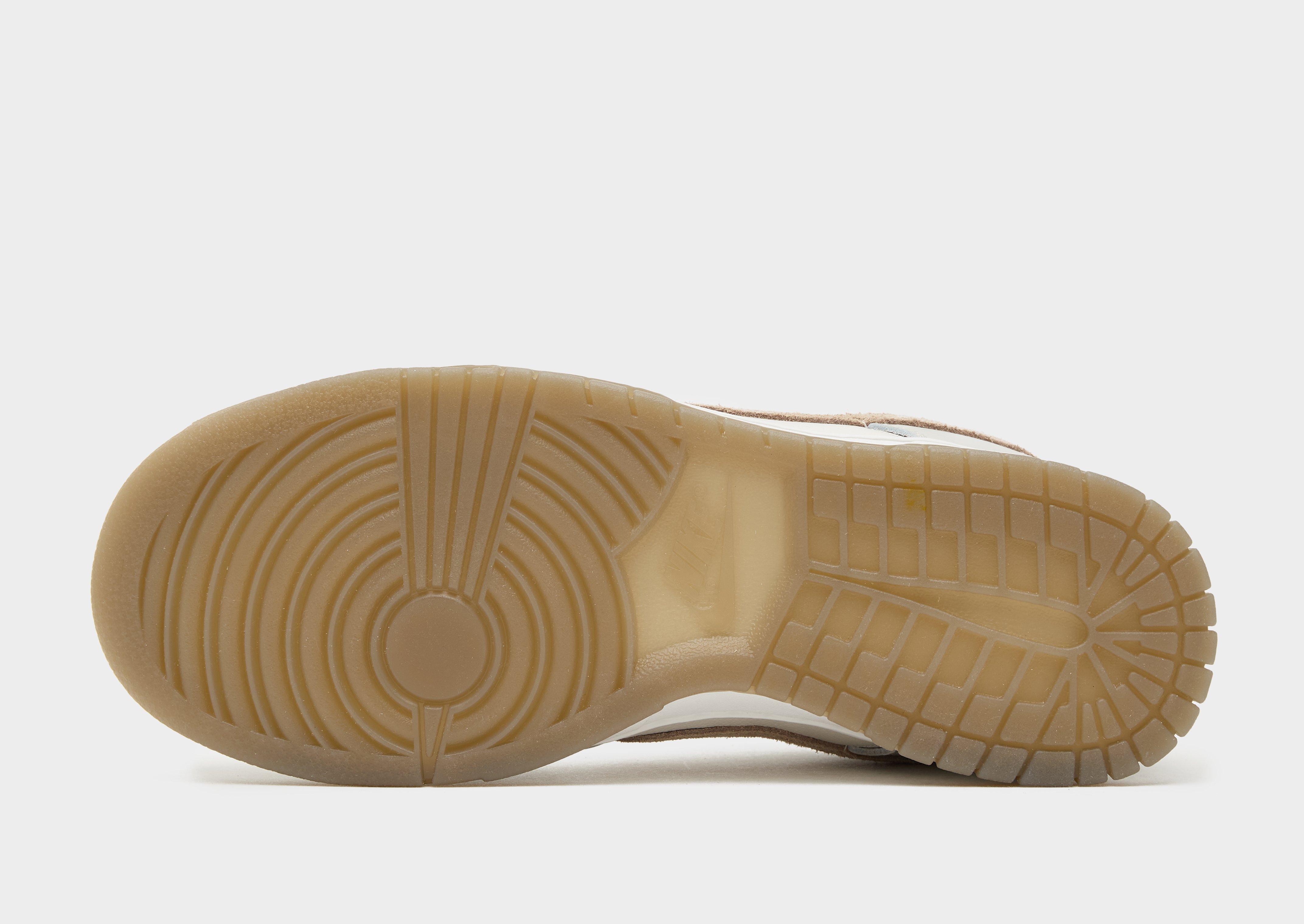 Мъжки маратонки NIKE DUNK LOW RETRO SE ESS+ FJ4188-001 Бежов